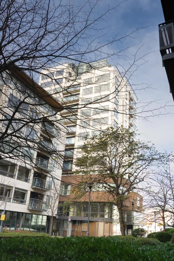 GuestReady - Stunning views from Millenium Tower
