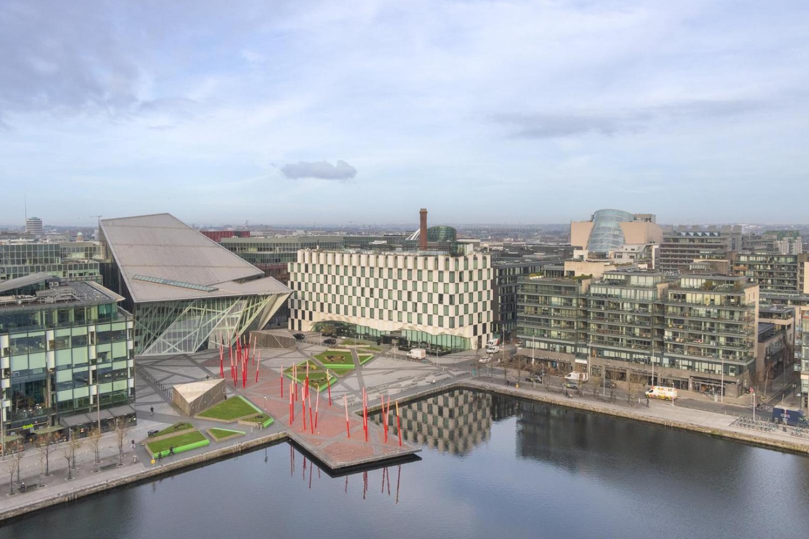 GuestReady - Stunning views from Millenium Tower