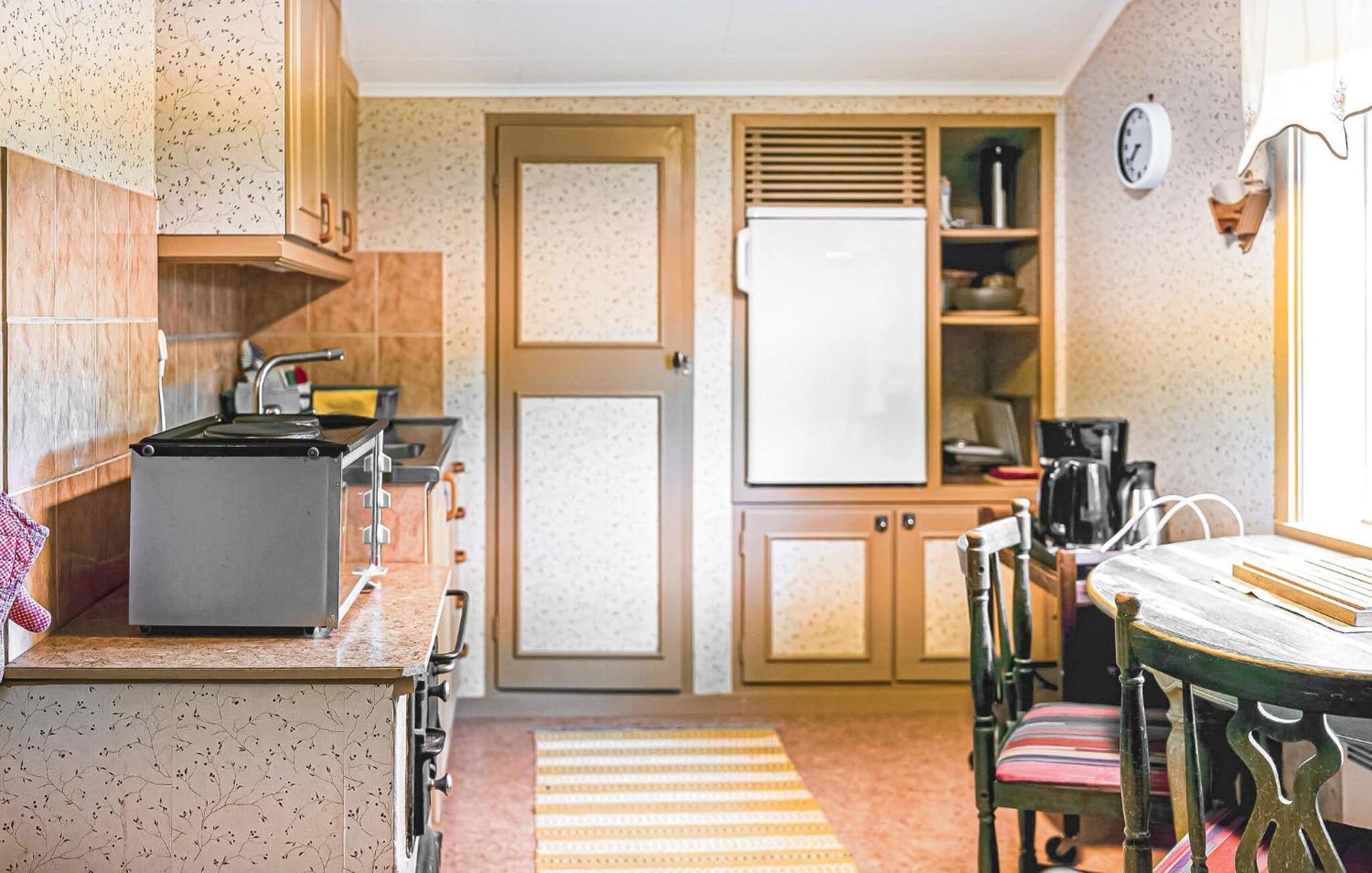1 Bedroom Amazing Apartment In Vetlanda view 5