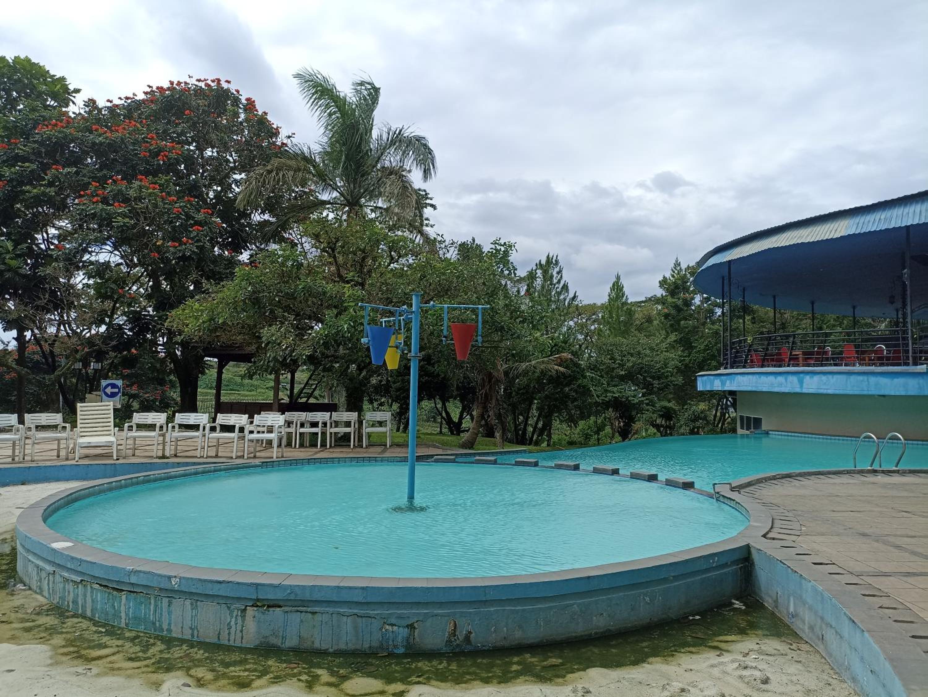 Spacious 1BR Apartment with Great View Marbella Suites Dago Pakar Bandung By Travelio