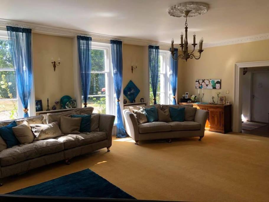 Historical Country Retreat with Modern Amenities
