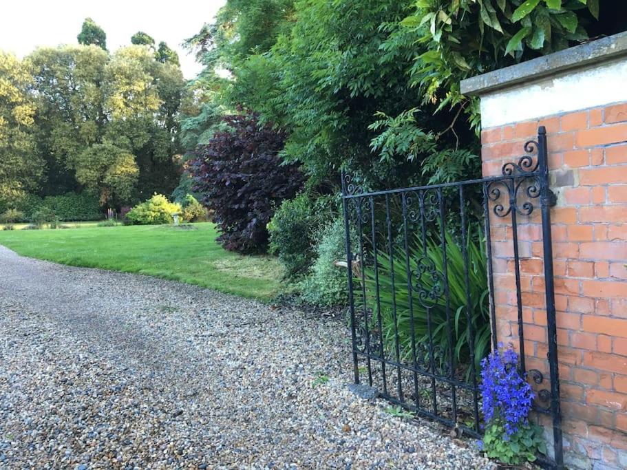 Historical Country Retreat with Modern Amenities