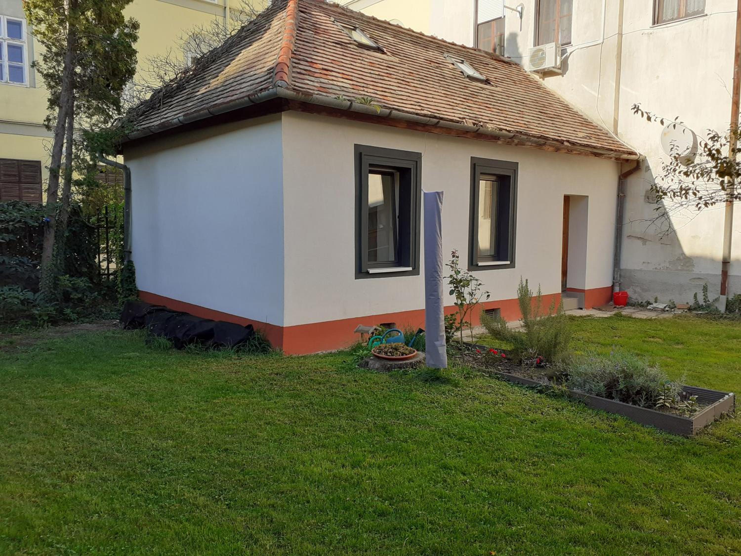 Varkor Villa at the castle