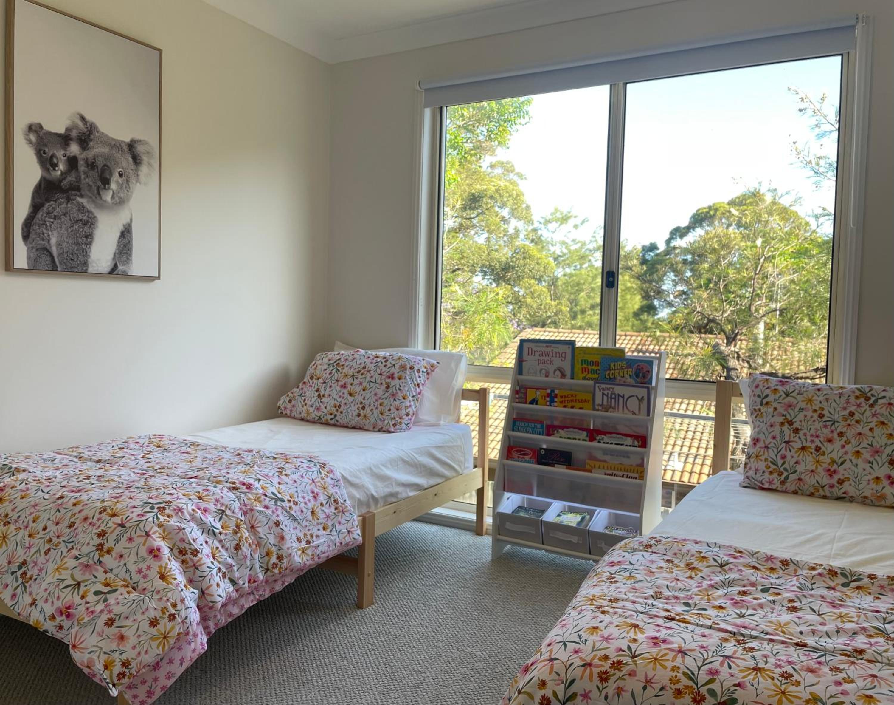 Treetop Beach House 3 min walk to surf beach