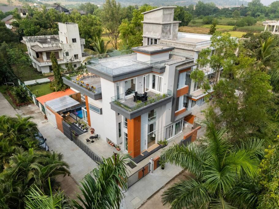 Stayscape Maison Bellevue 6BHK Lonavala view 4