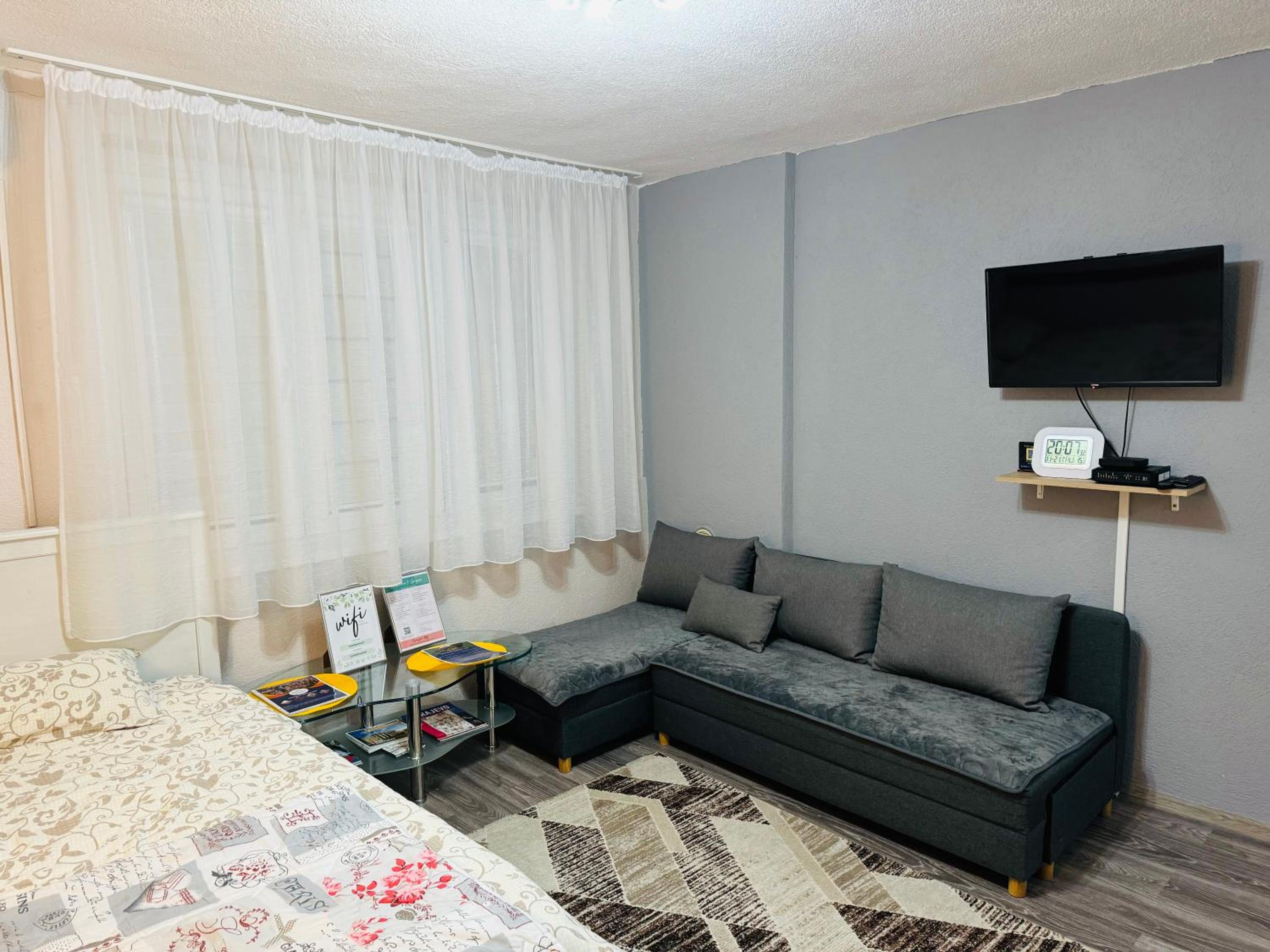 T&N Studio-Center-Free parking,AC,Train-Bus station