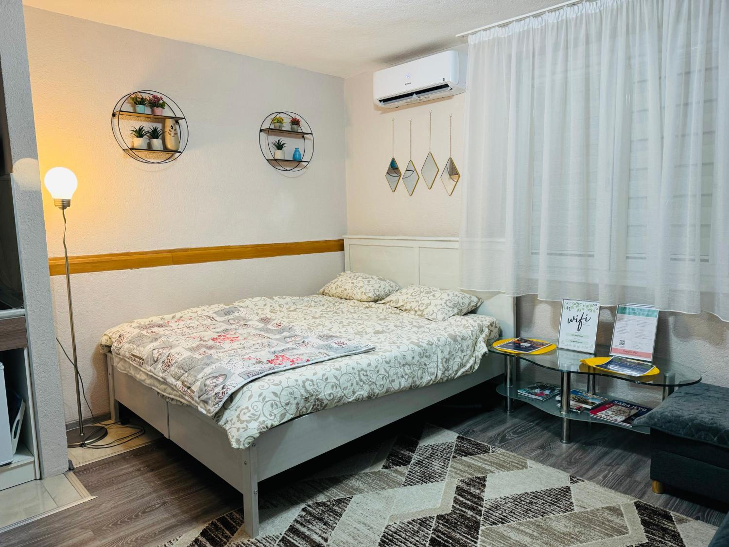 T&N Studio-Center-Free parking,AC,Train-Bus station
