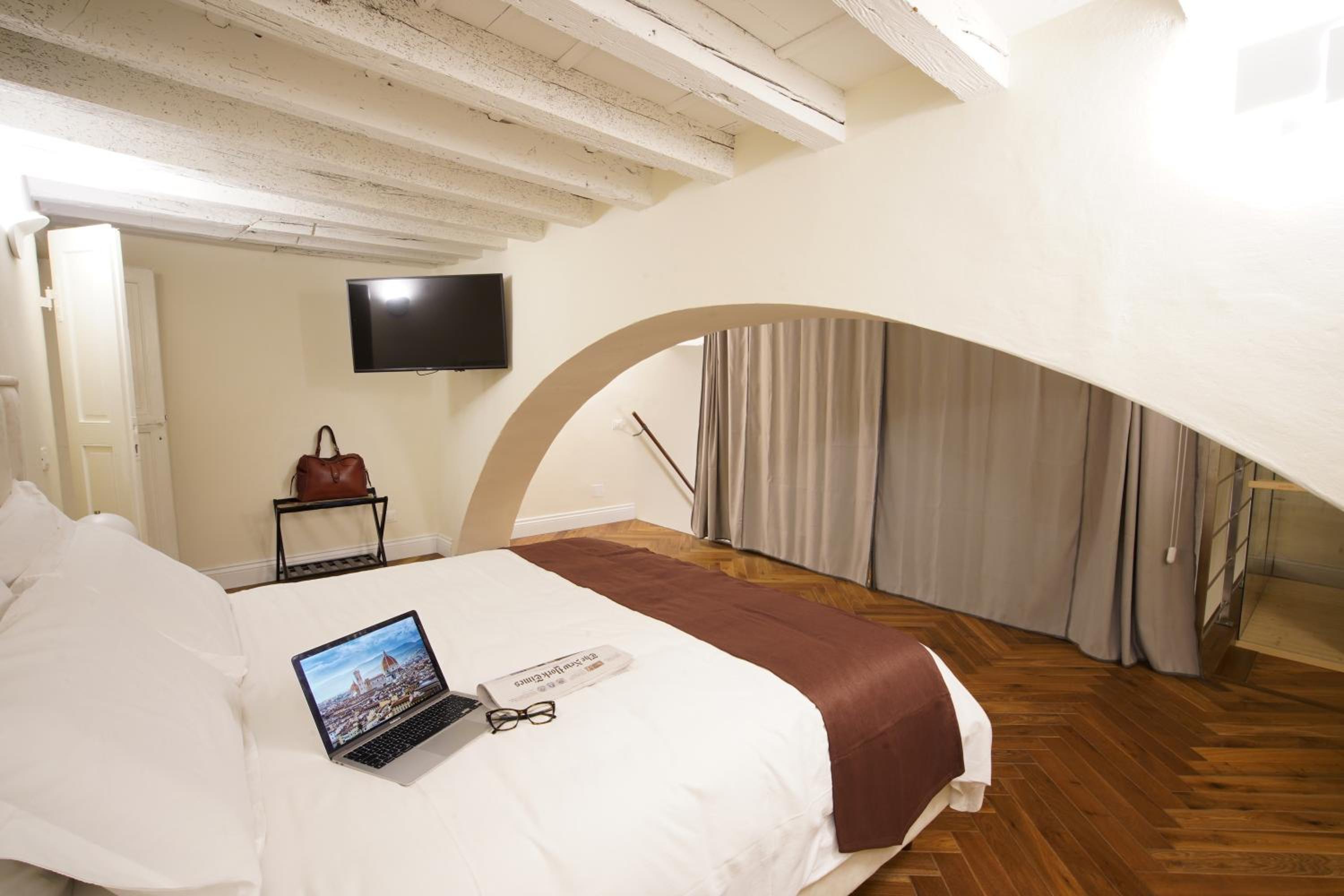 Loft moderno vista centro città J House