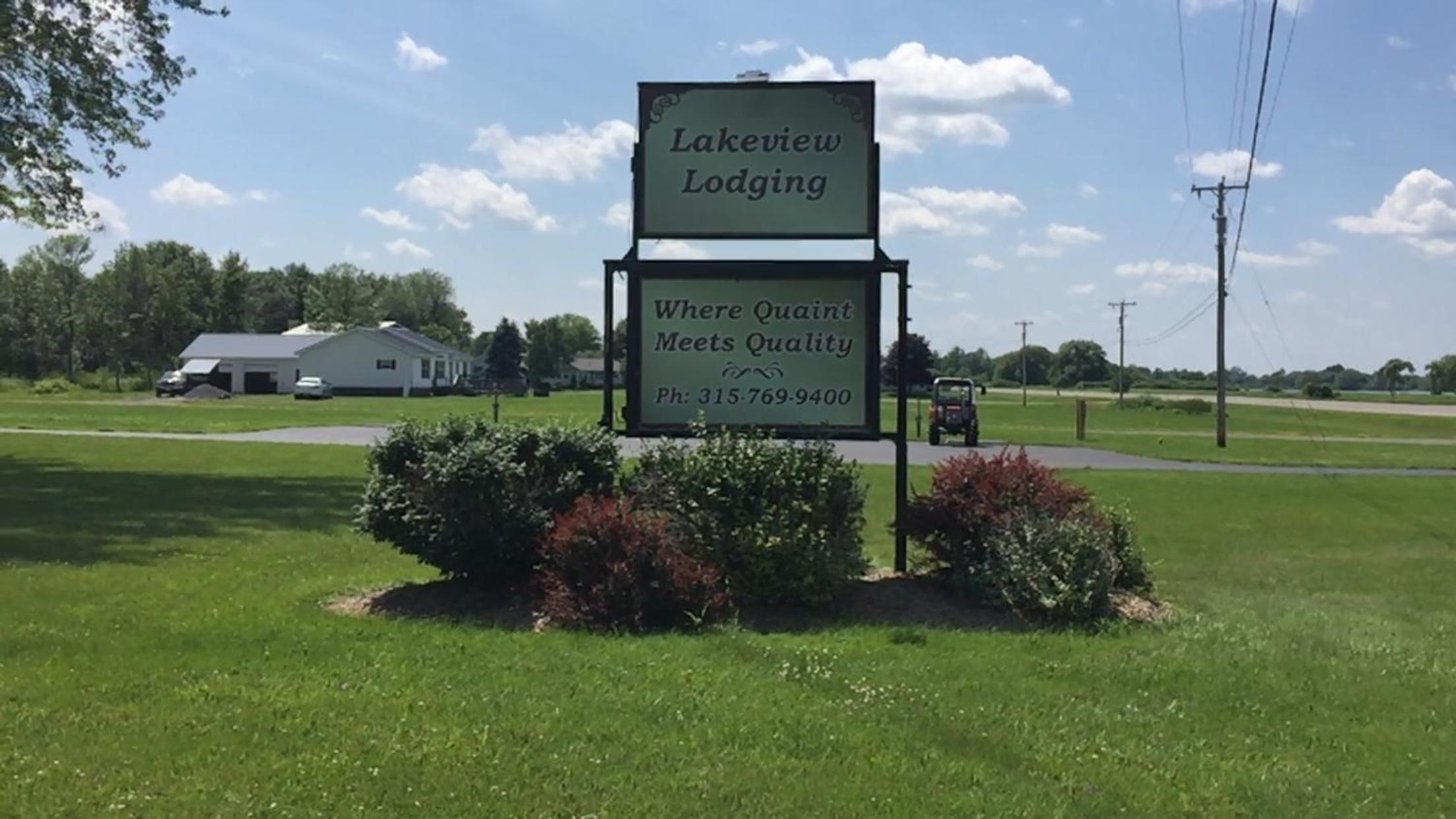 Lakeview Motel & Apartments