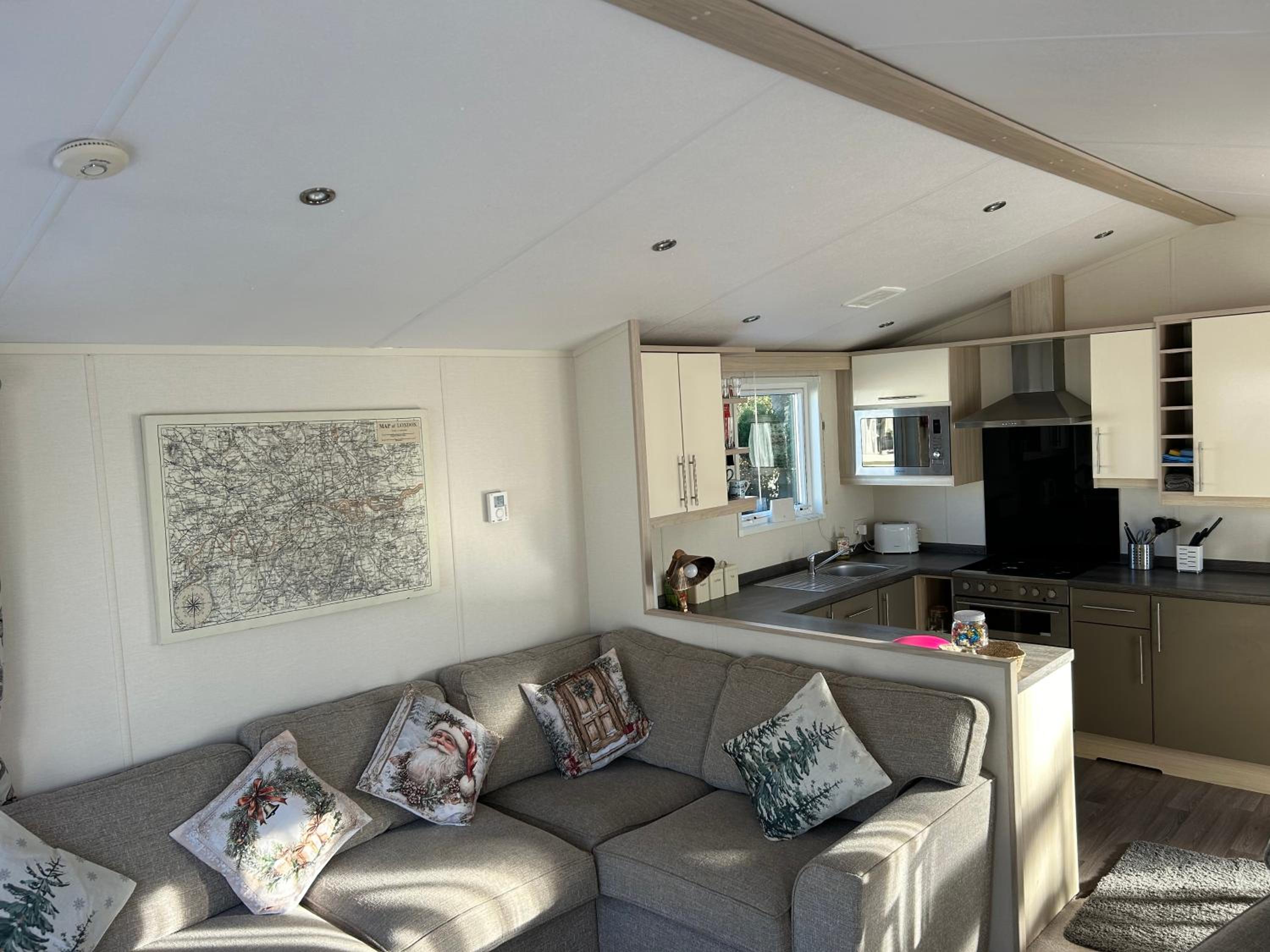 Hares Haven pet friendly sleeps 6 view 2