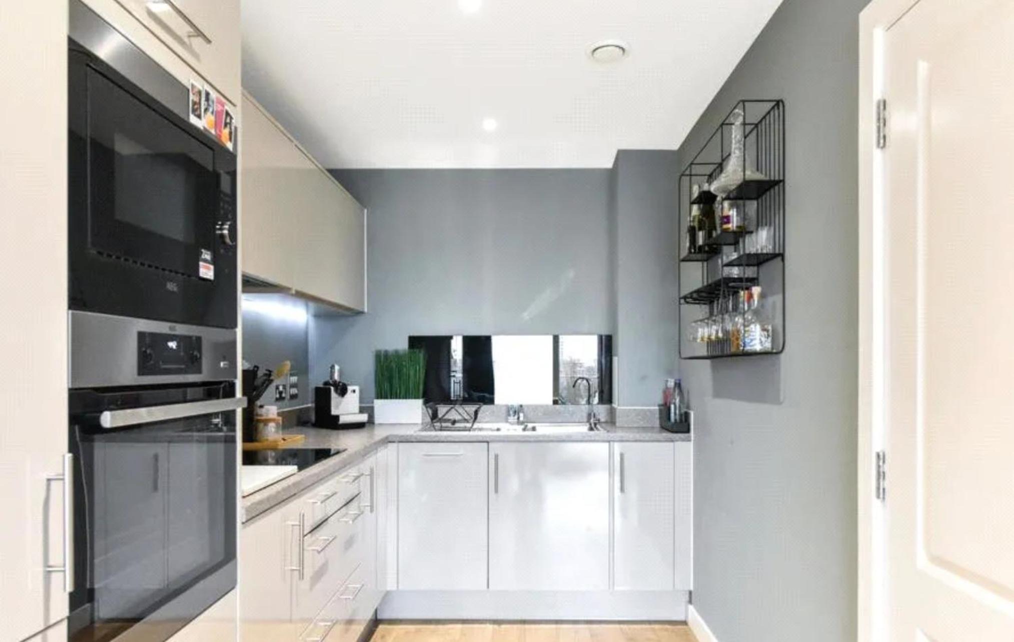 LondonAprt 1Bed Balcony Gym Tv Wifi