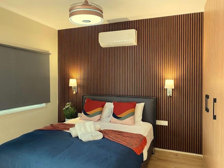 Beautiful One Bedroom Apartment 100 Meters from the Beach, Recently Renovated