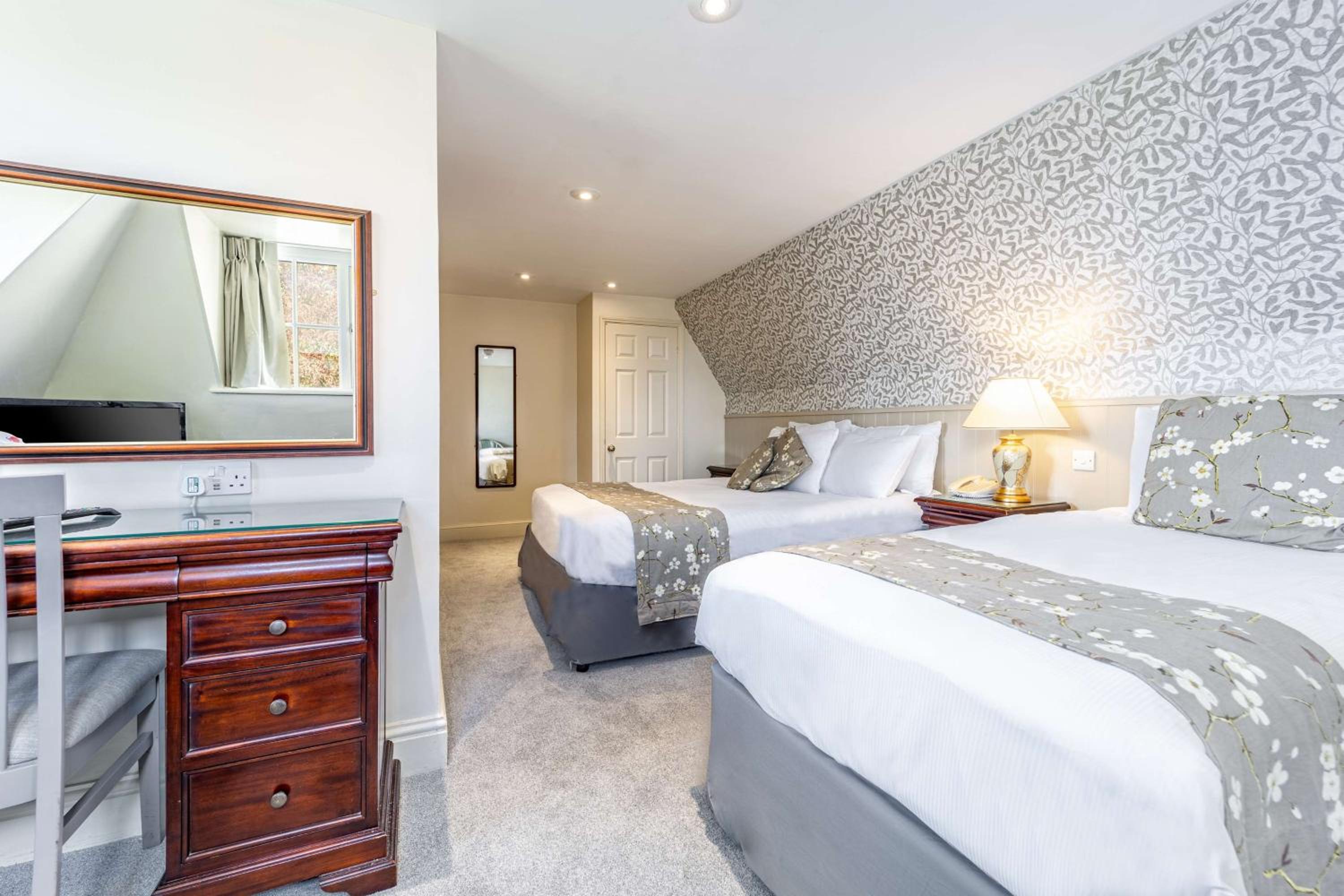 Leigh Park Country House Hotel & Vineyard, BW Signature Collection