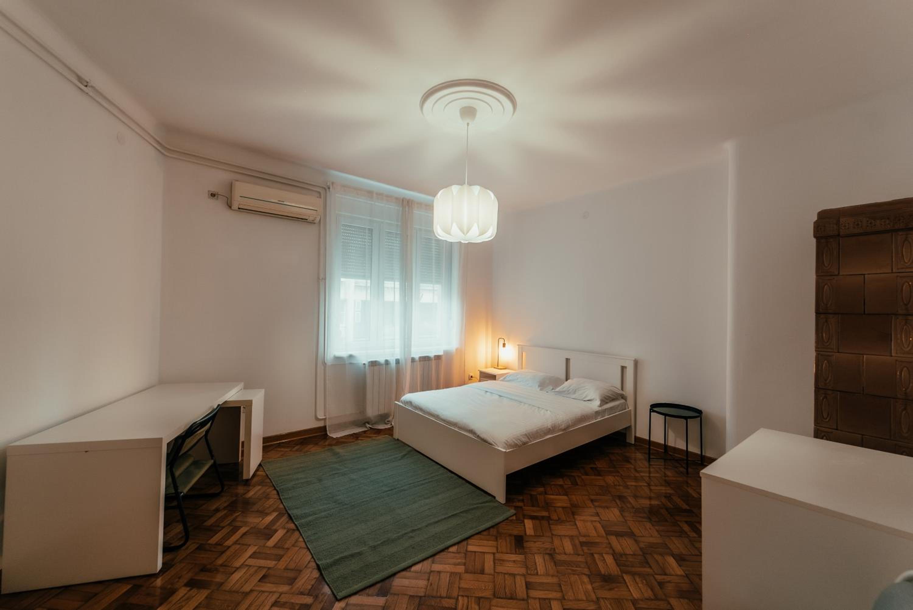 Central Spacious Apartment view 4