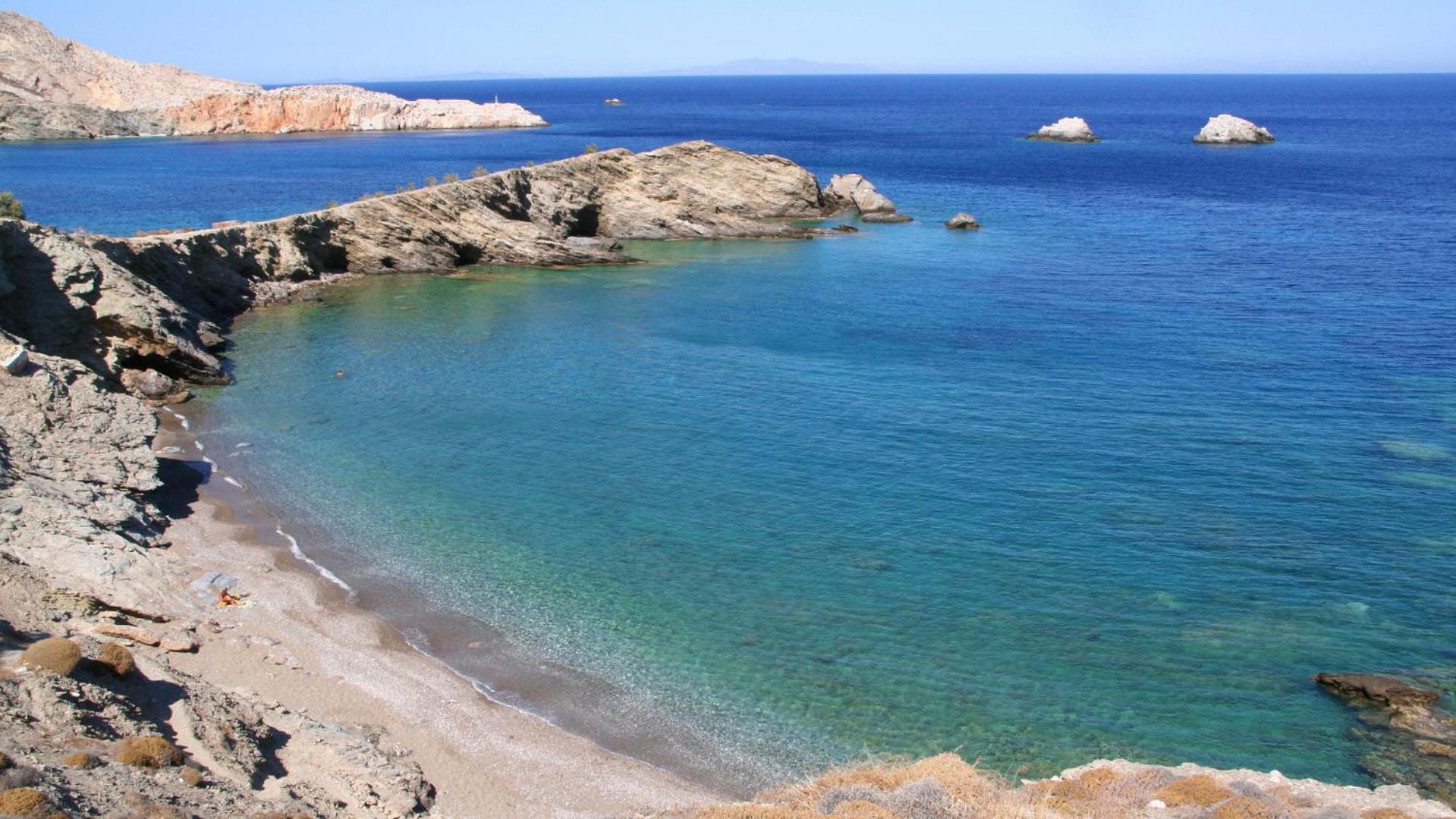 Folegandros Villas Aspropounta Double Room Beachfront