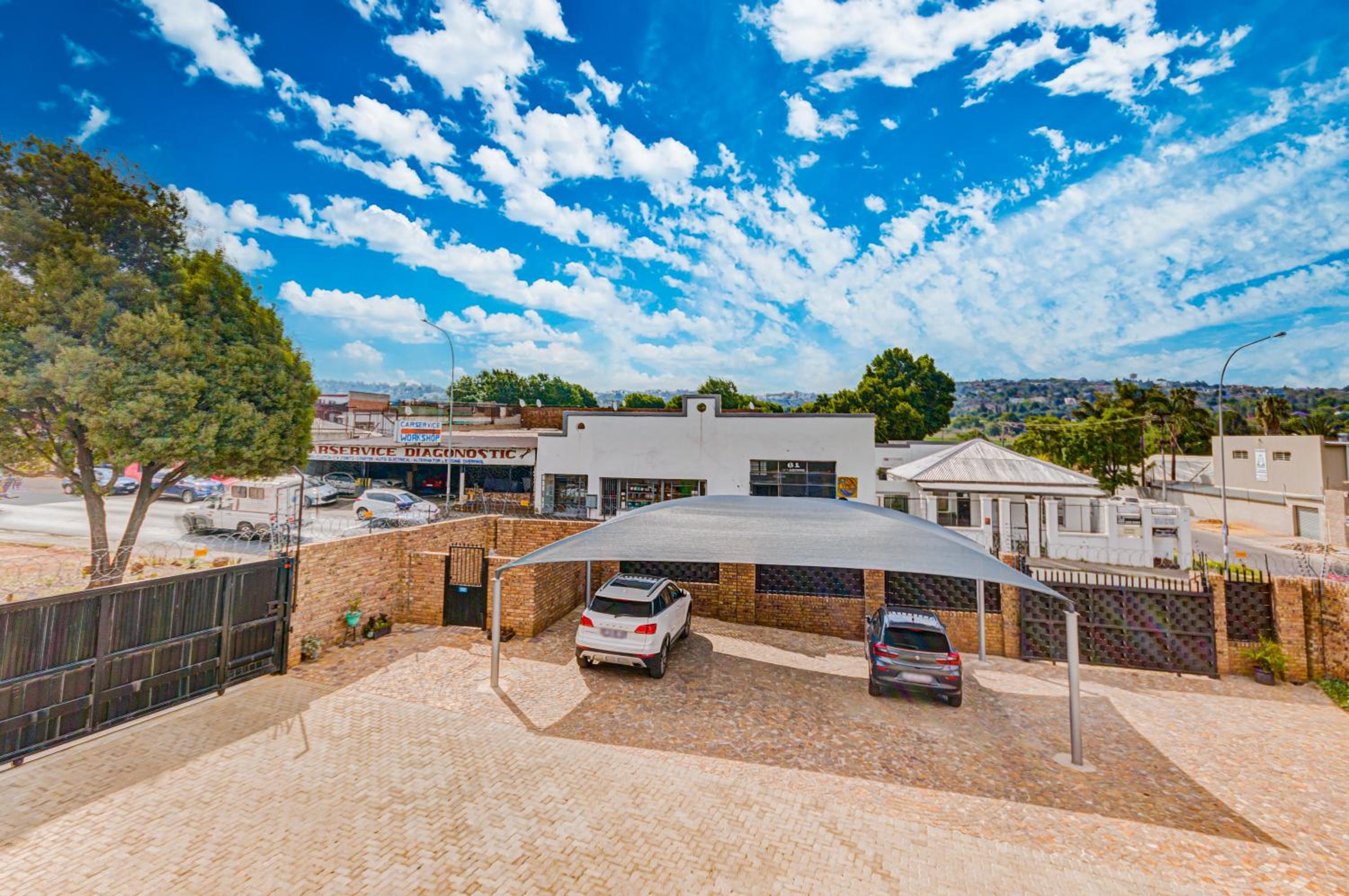 Airville Luxury Apartments, 7min Drive to Cresta Mall