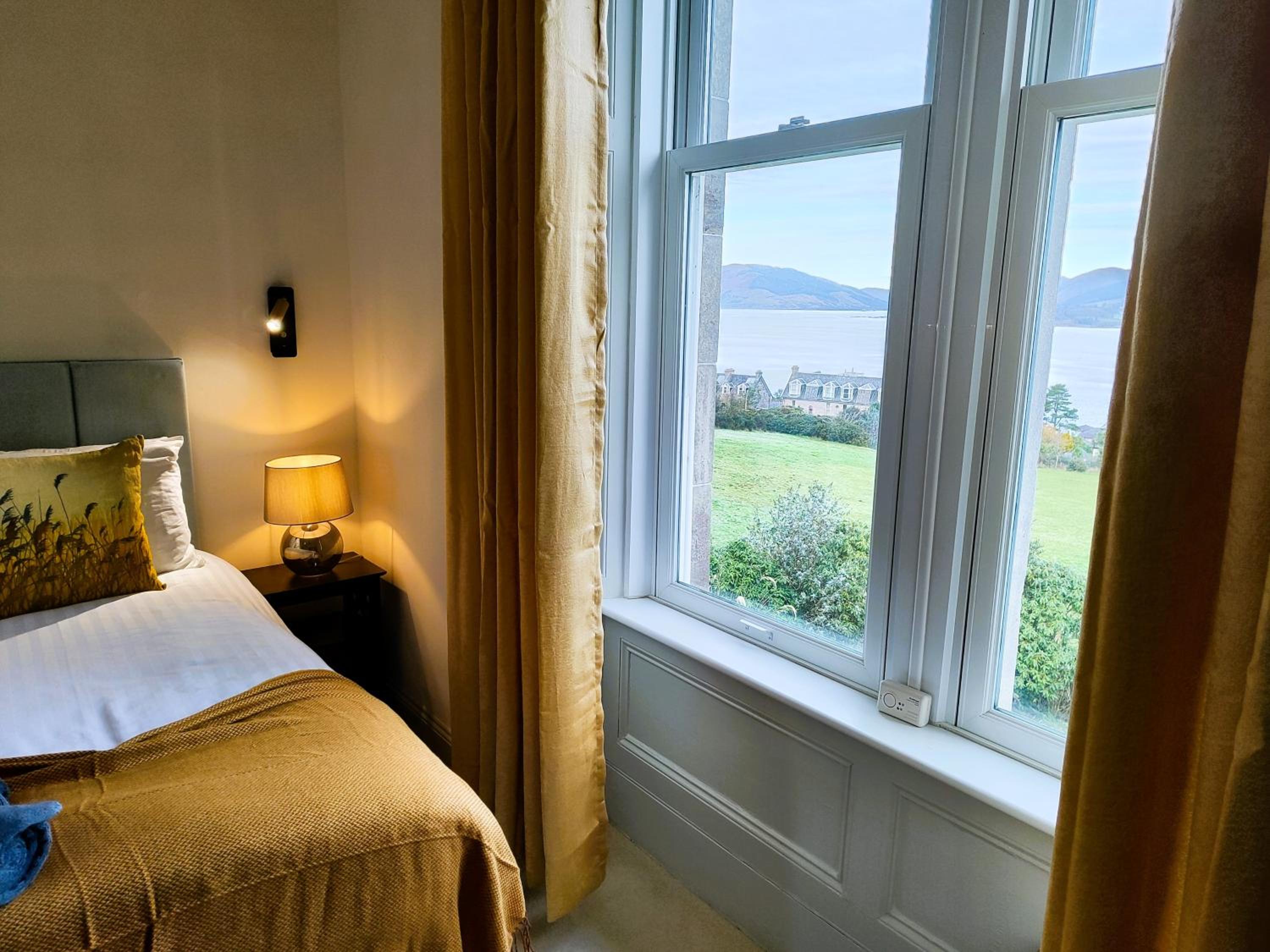 Bella Vista Manor - with elevated views over Rothesay & Loch Striven view 3