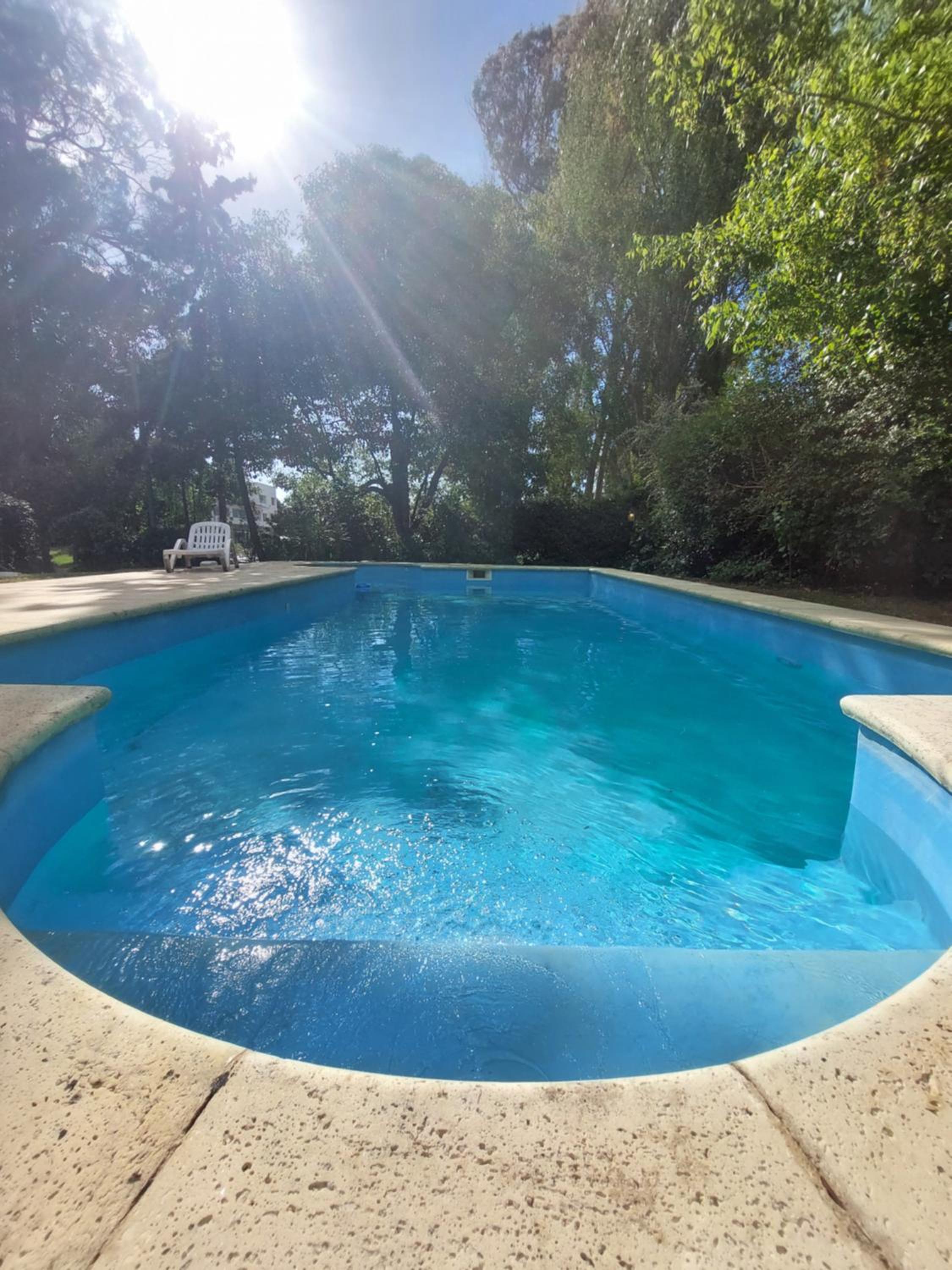 Monserrat Bungalows Con pileta y parrilla