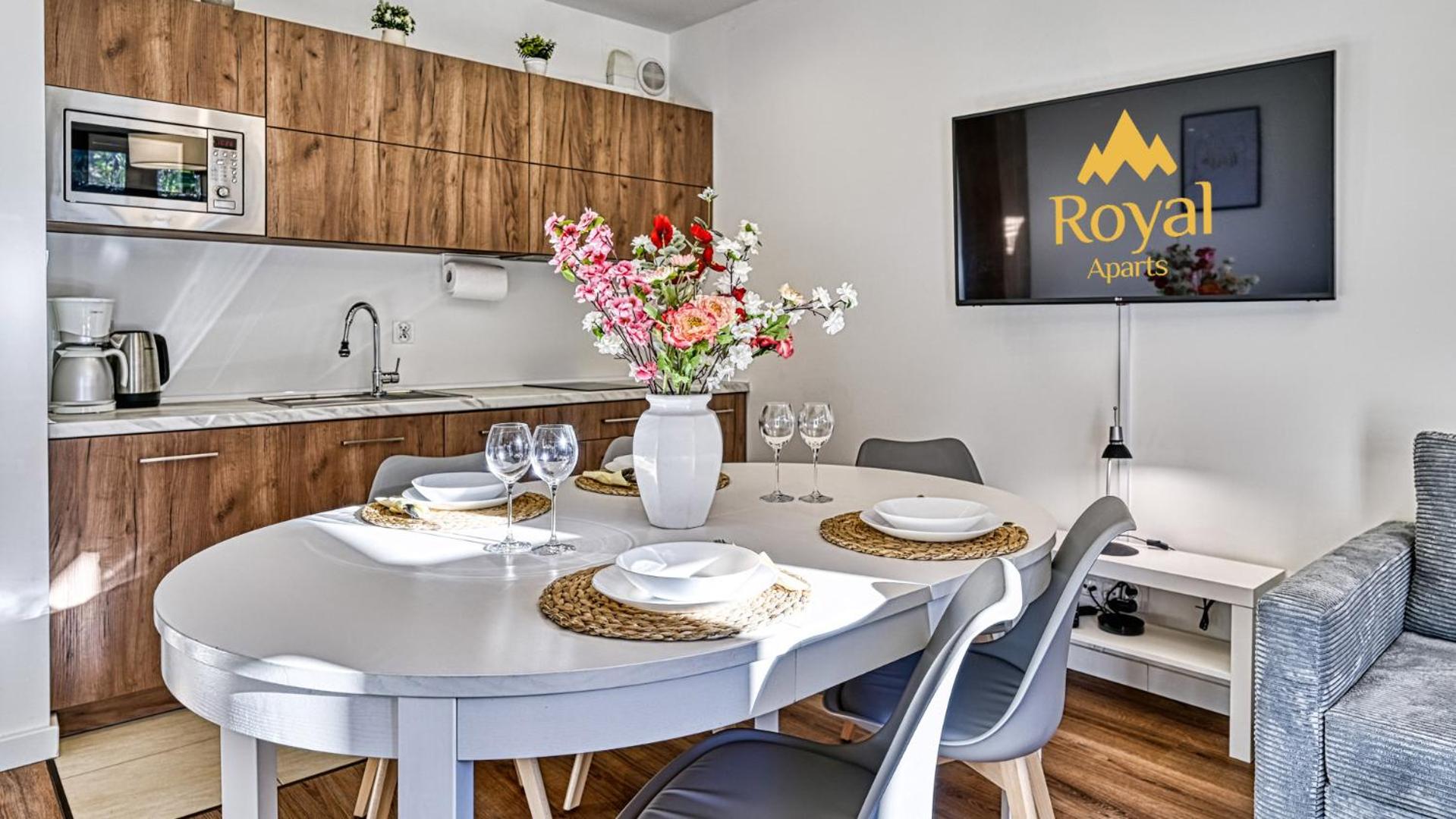 Apartamenty przy wyciągu Myśliwska 1G by Royal Aparts