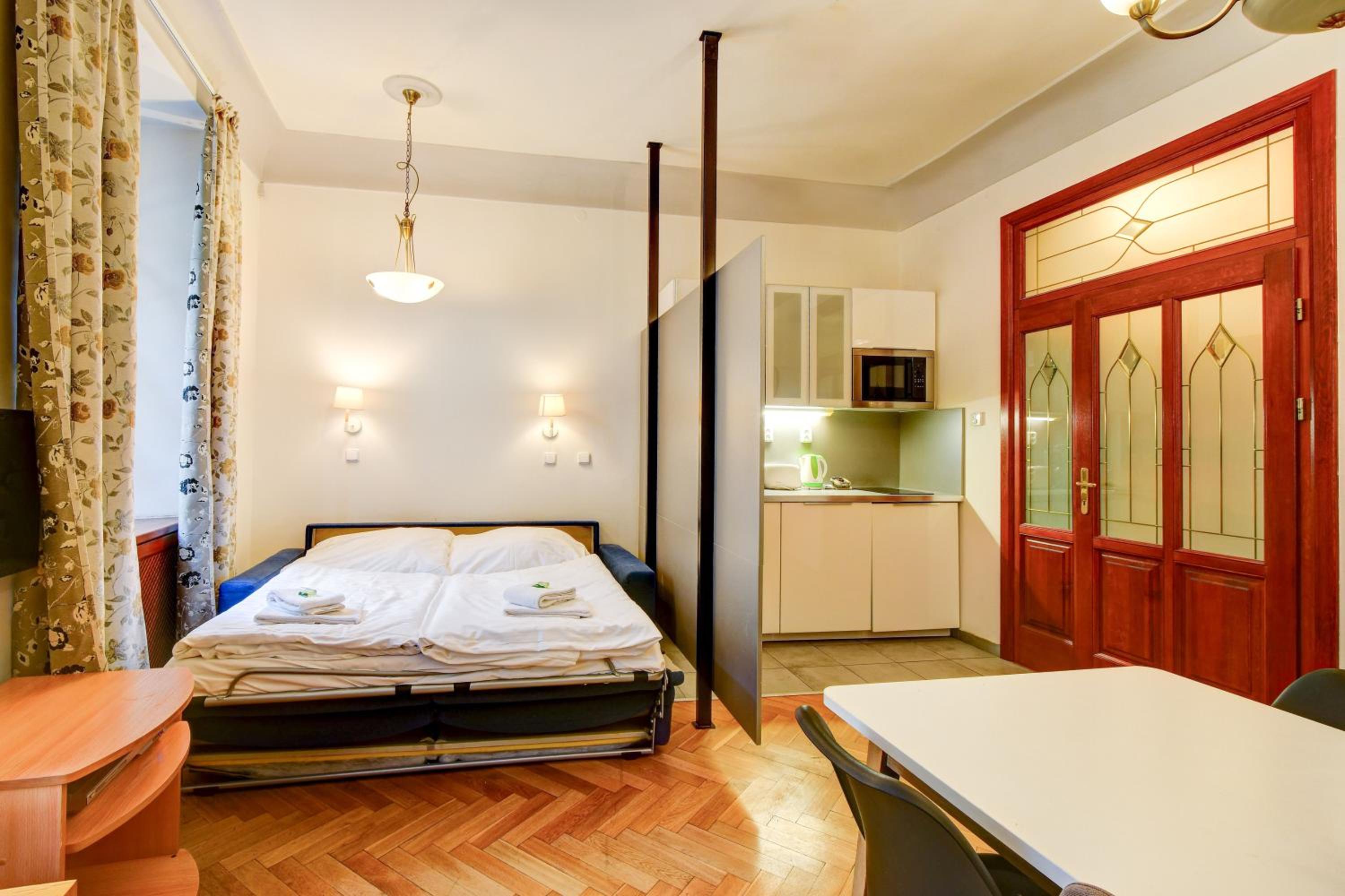 Historic Centre Apartments VIII