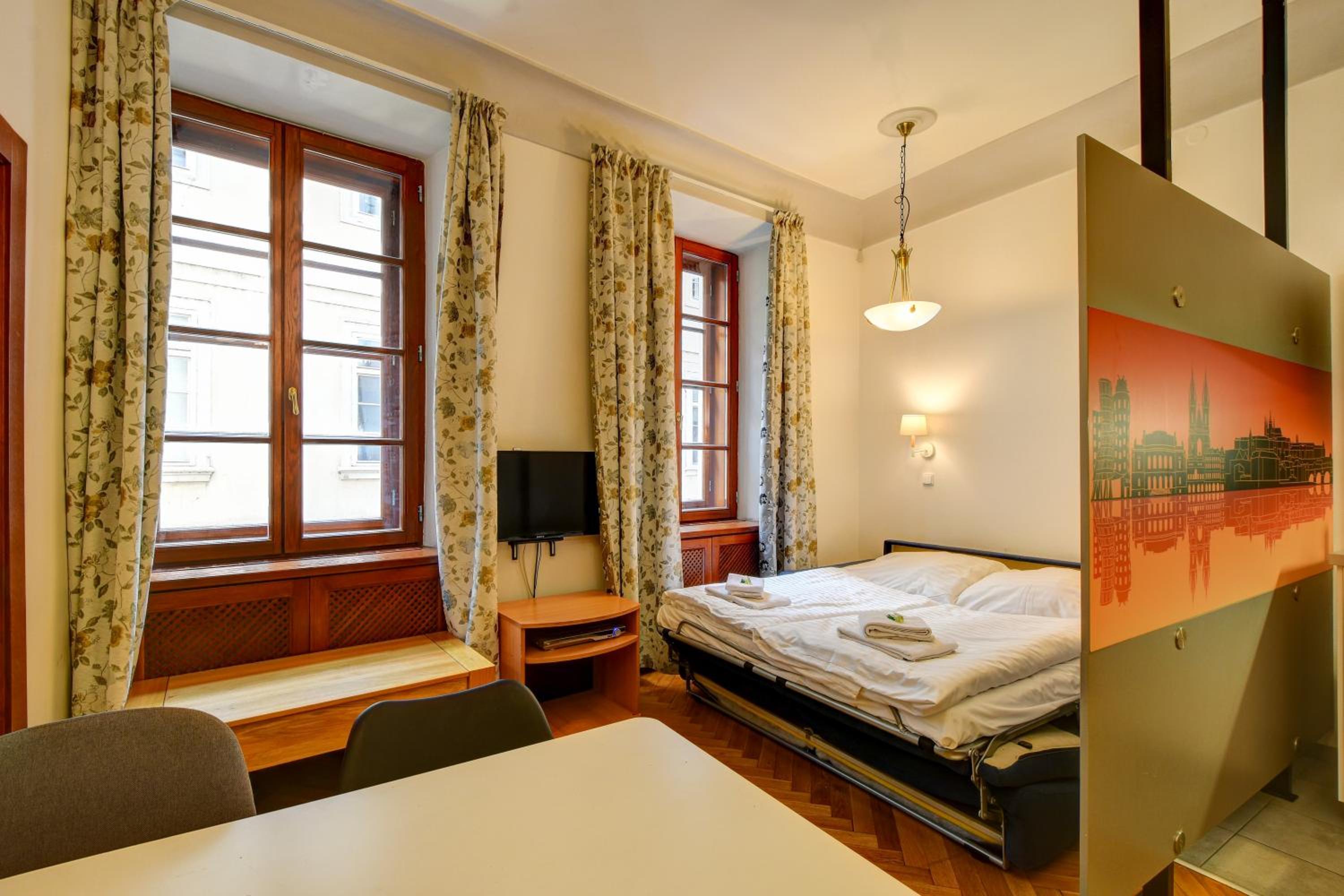 Historic Centre Apartments VIII