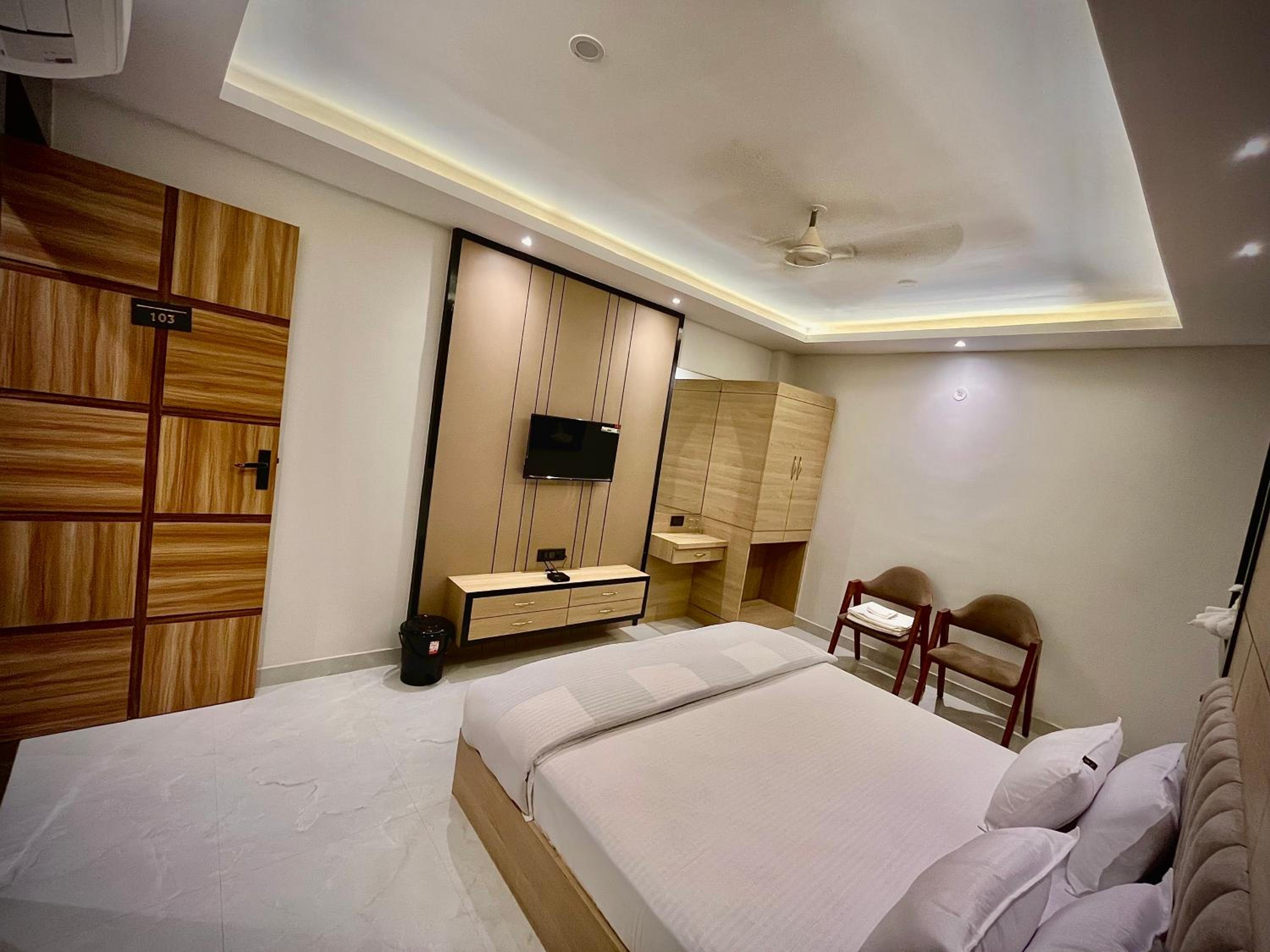 Bedroom