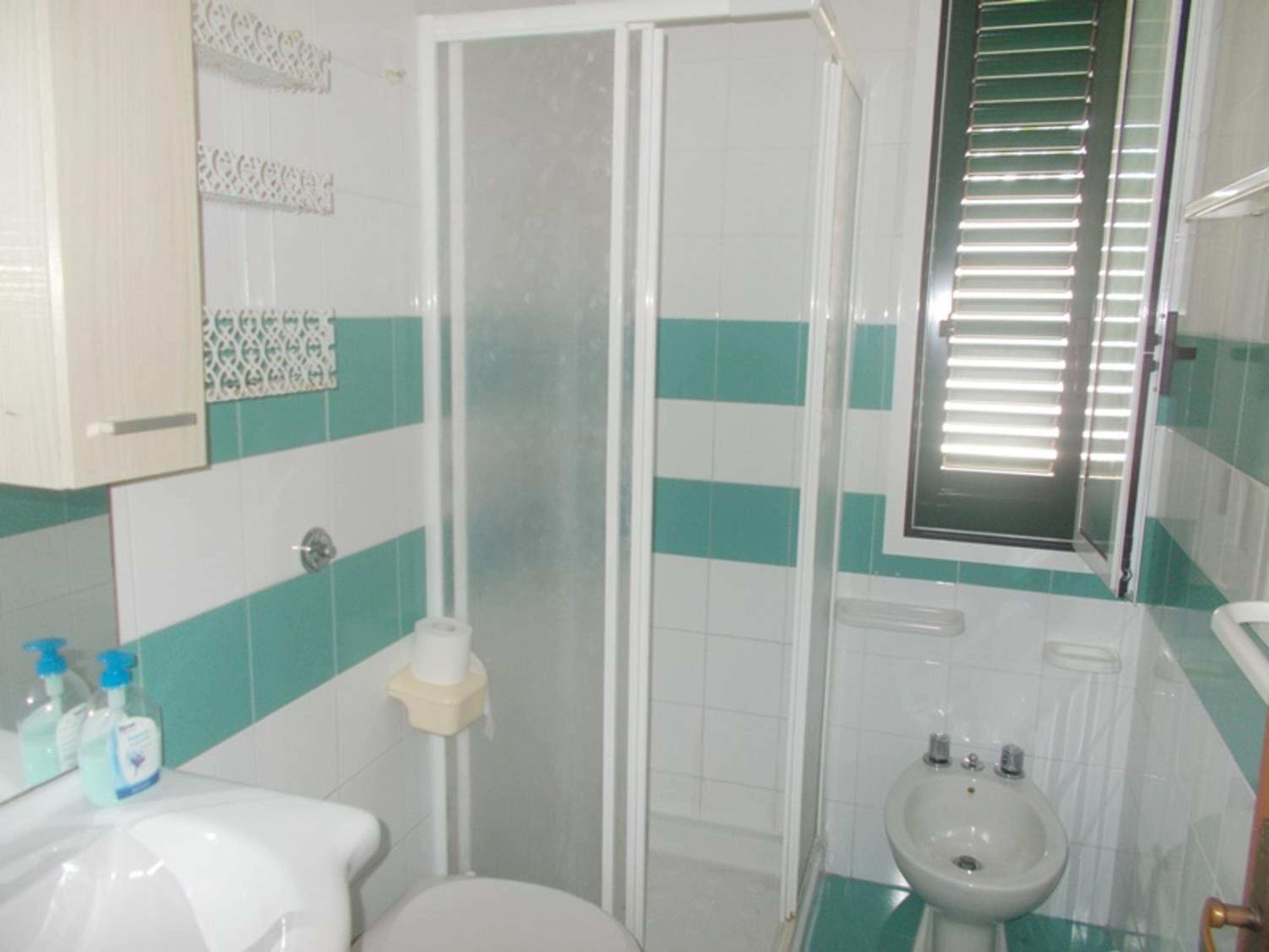 Relaxing seaside stay near Gallipoli view 3