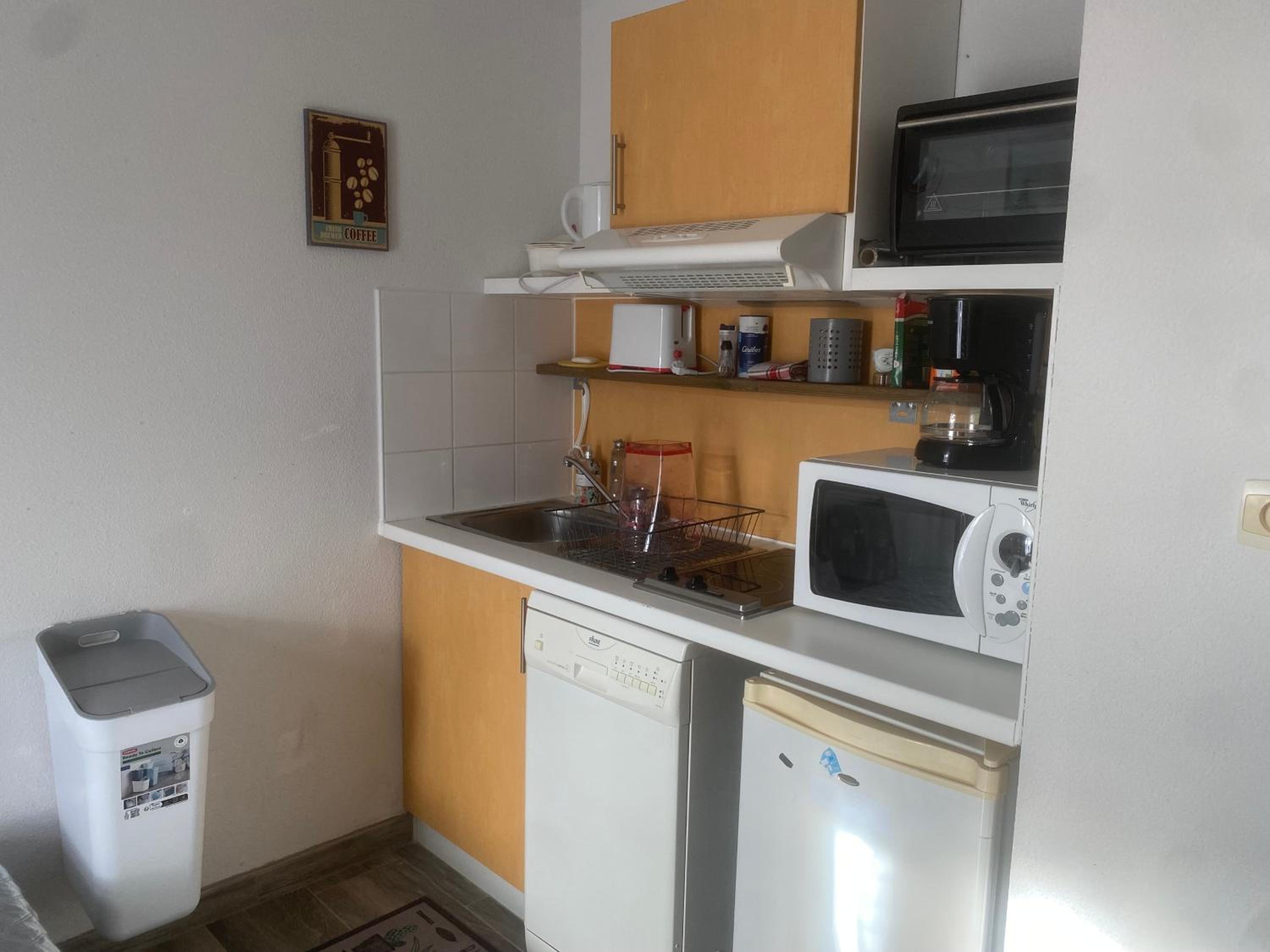 Maisonnette en bois pour 4 personne village vacances Avec