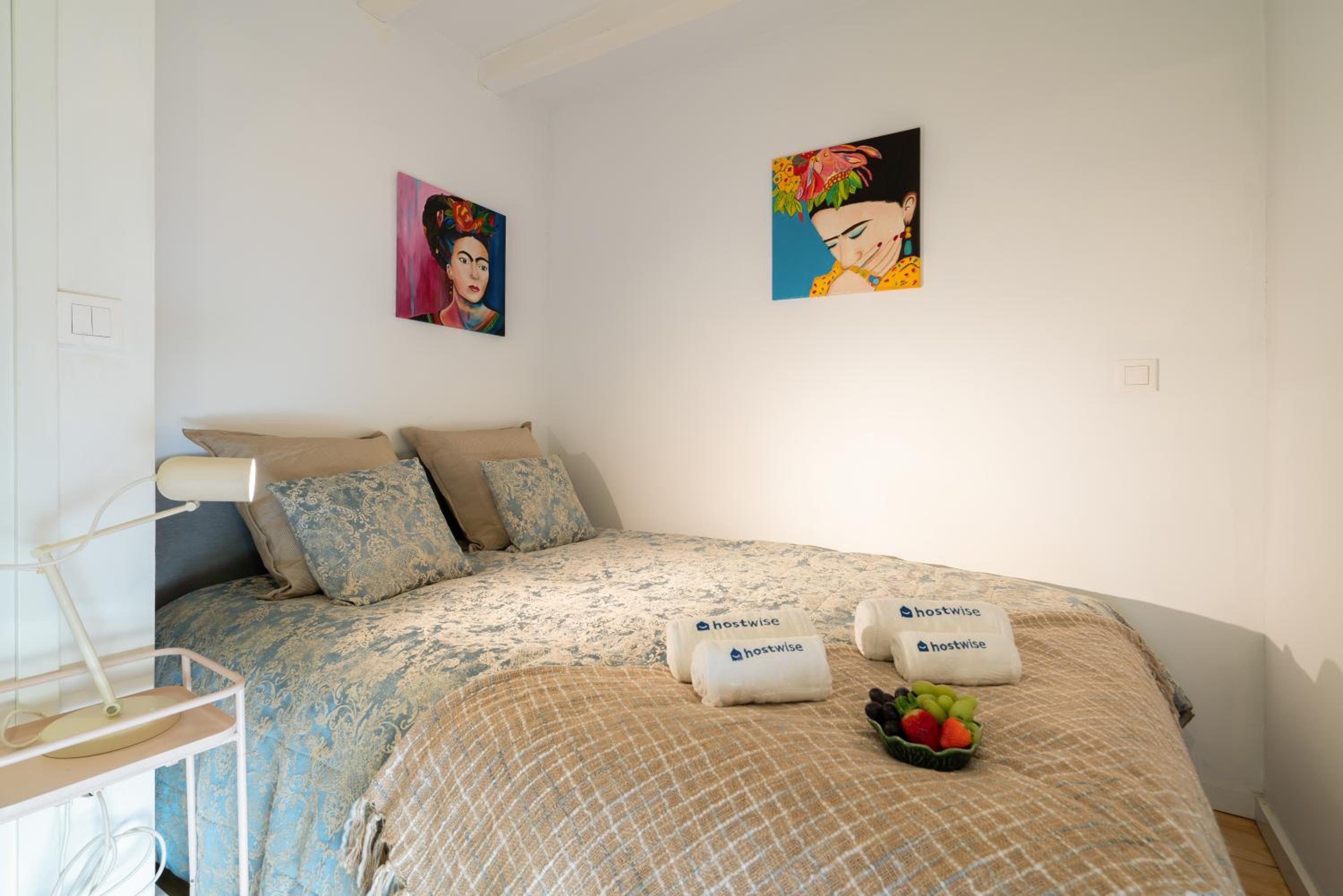 Host Wise - Sunny Bright Duplexes & Pool view 3