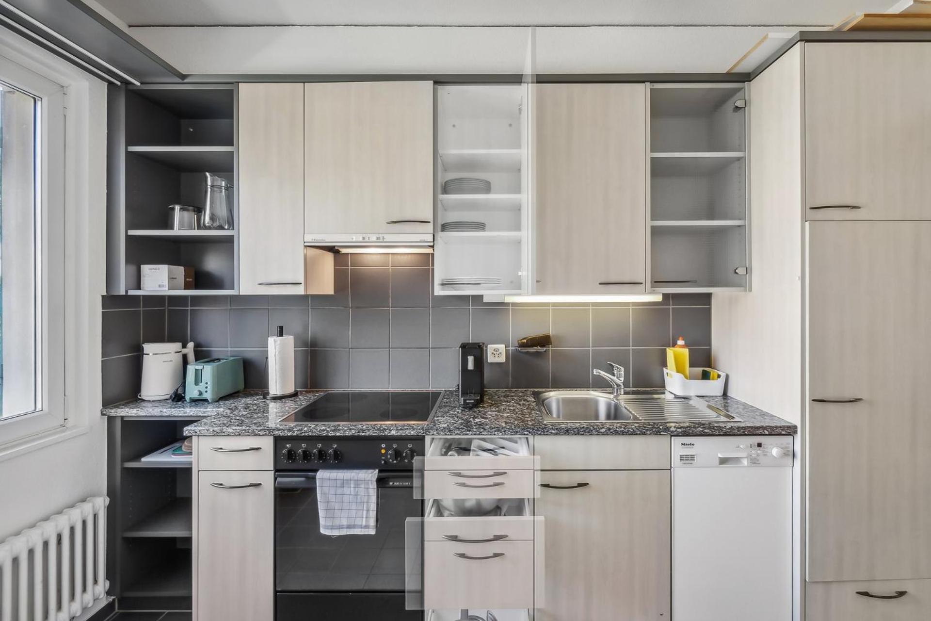 Comfortable stay in Oerlikon 20 minutes away from Zurich Airport