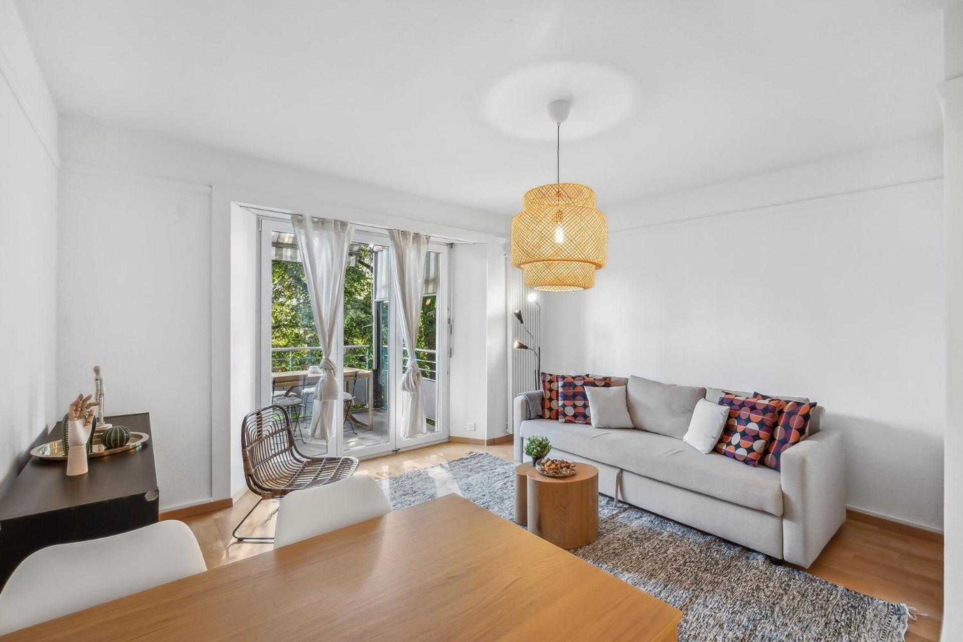 Comfortable stay in Oerlikon 20 minutes away from Zurich Airport