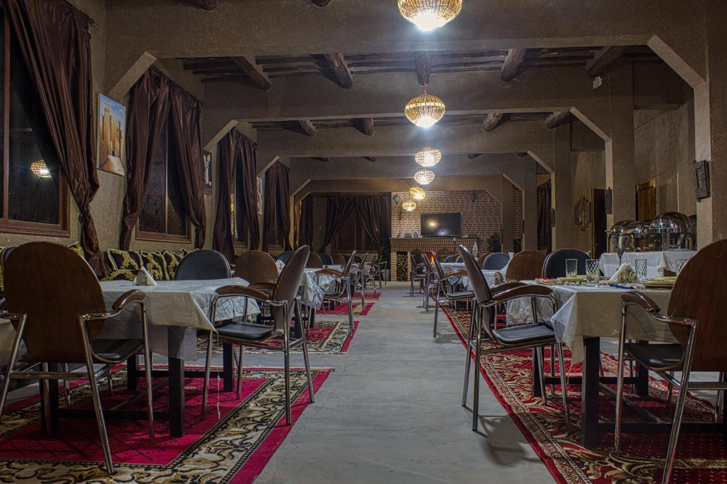 lmtounipalace