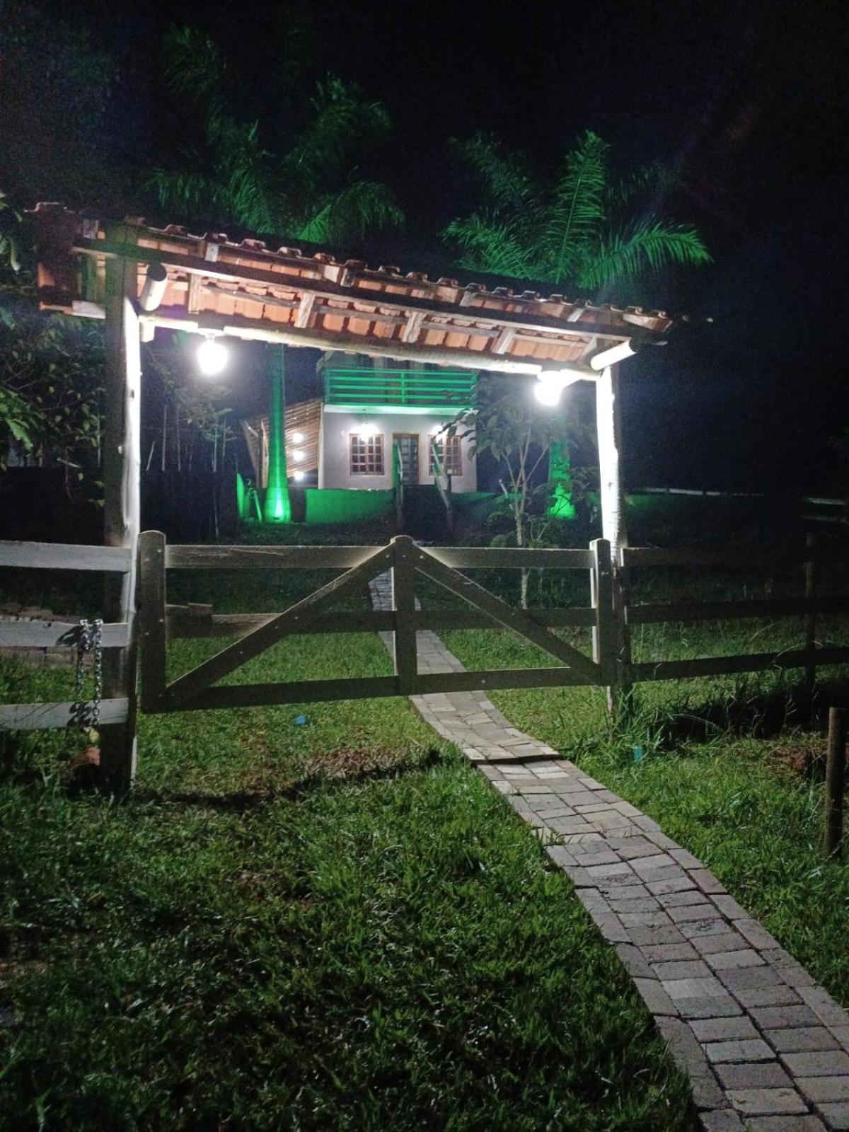 Chalé em Lagoa Dourada
