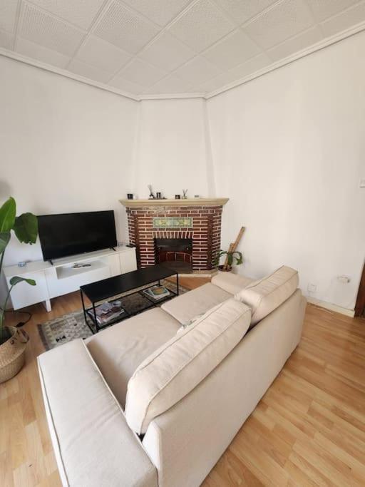 Apartamento amplio, luminoso y bien ubicado