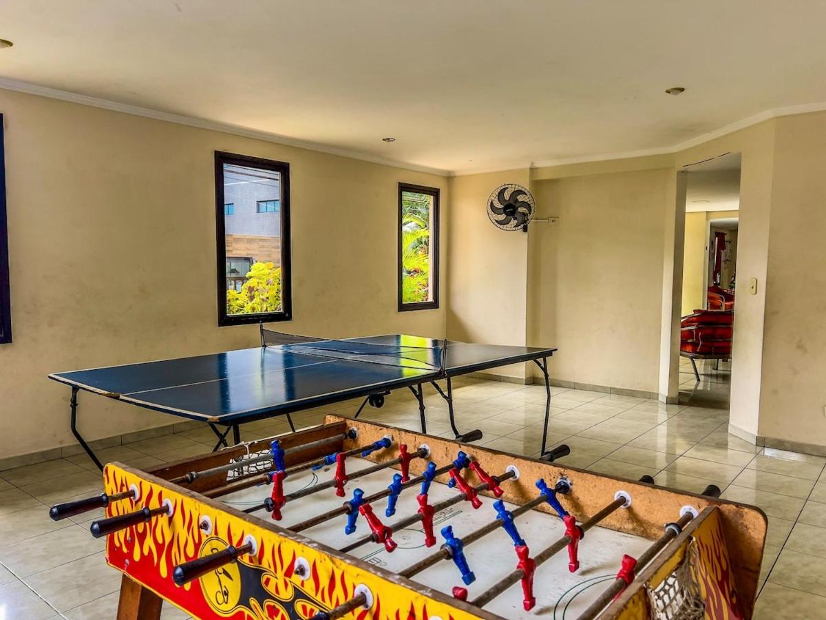 R24 · Piscina/Moderno e aconchegante