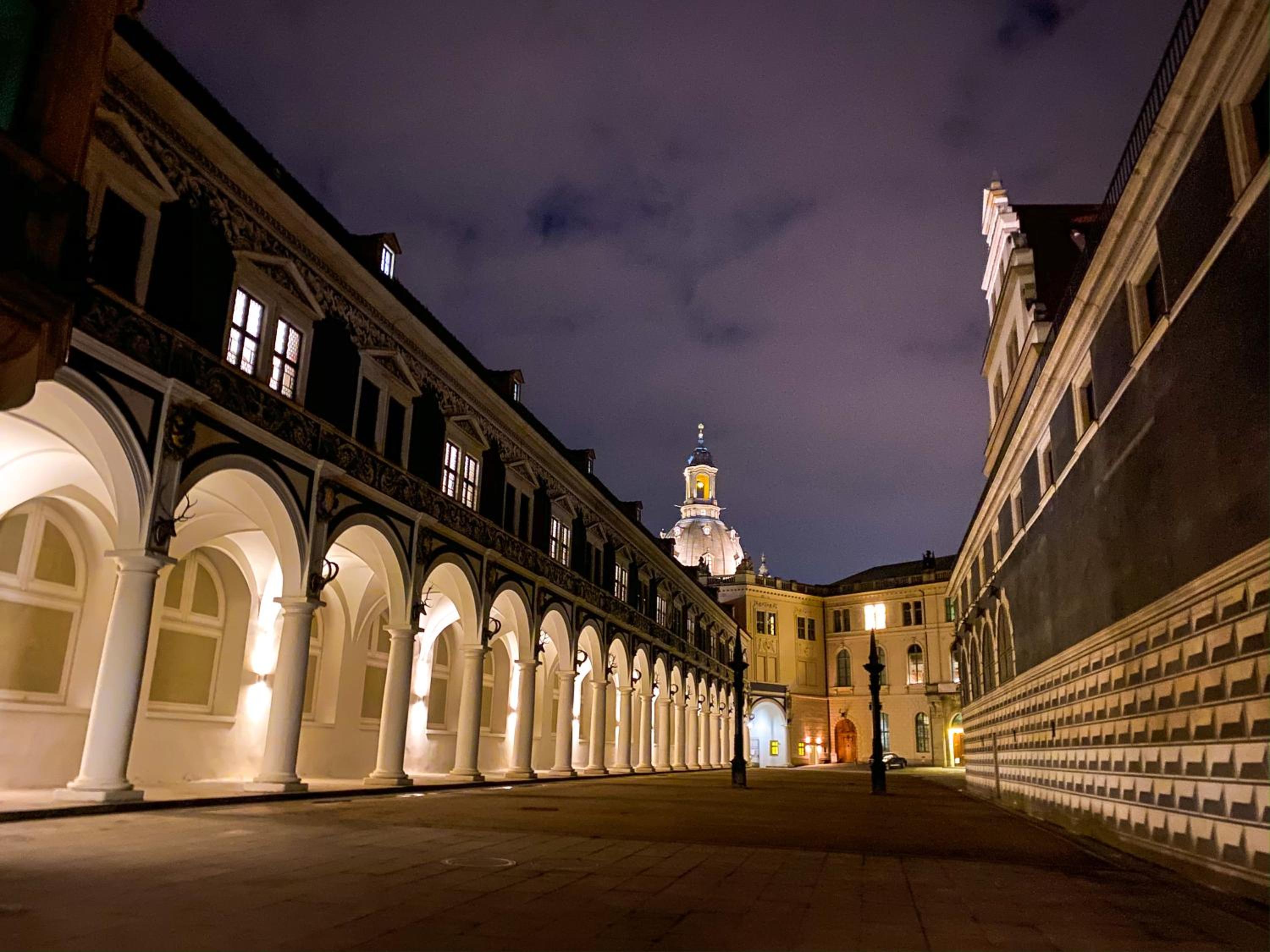 Dresden Vacations - Relais  Chateaux Bulow Palais - Property Image 10