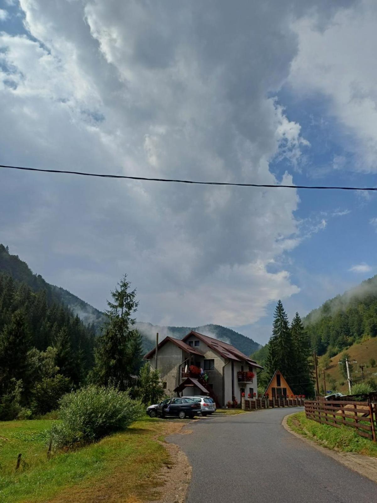 Cabana Acasă la Delia