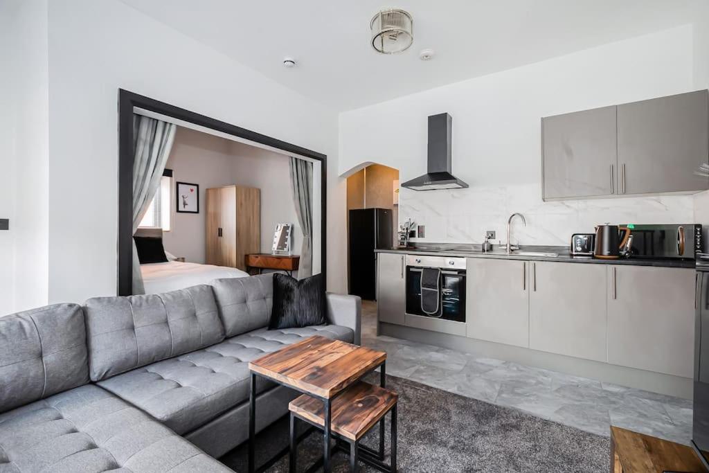 The old shop, Perfect for holiday or business , Work or play Excellent motorway and rail connections ,