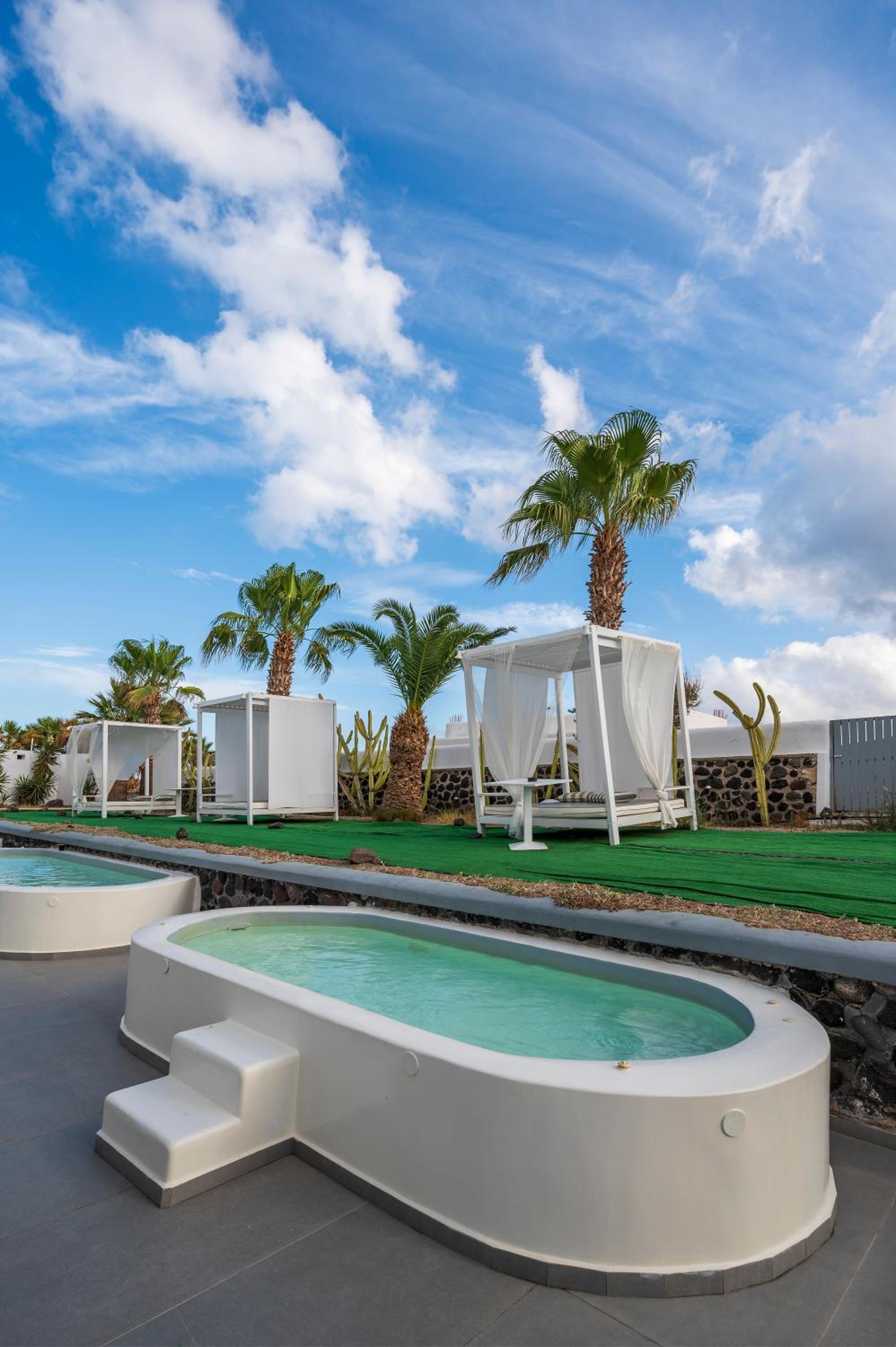 Smy Mediterranean White Santorini