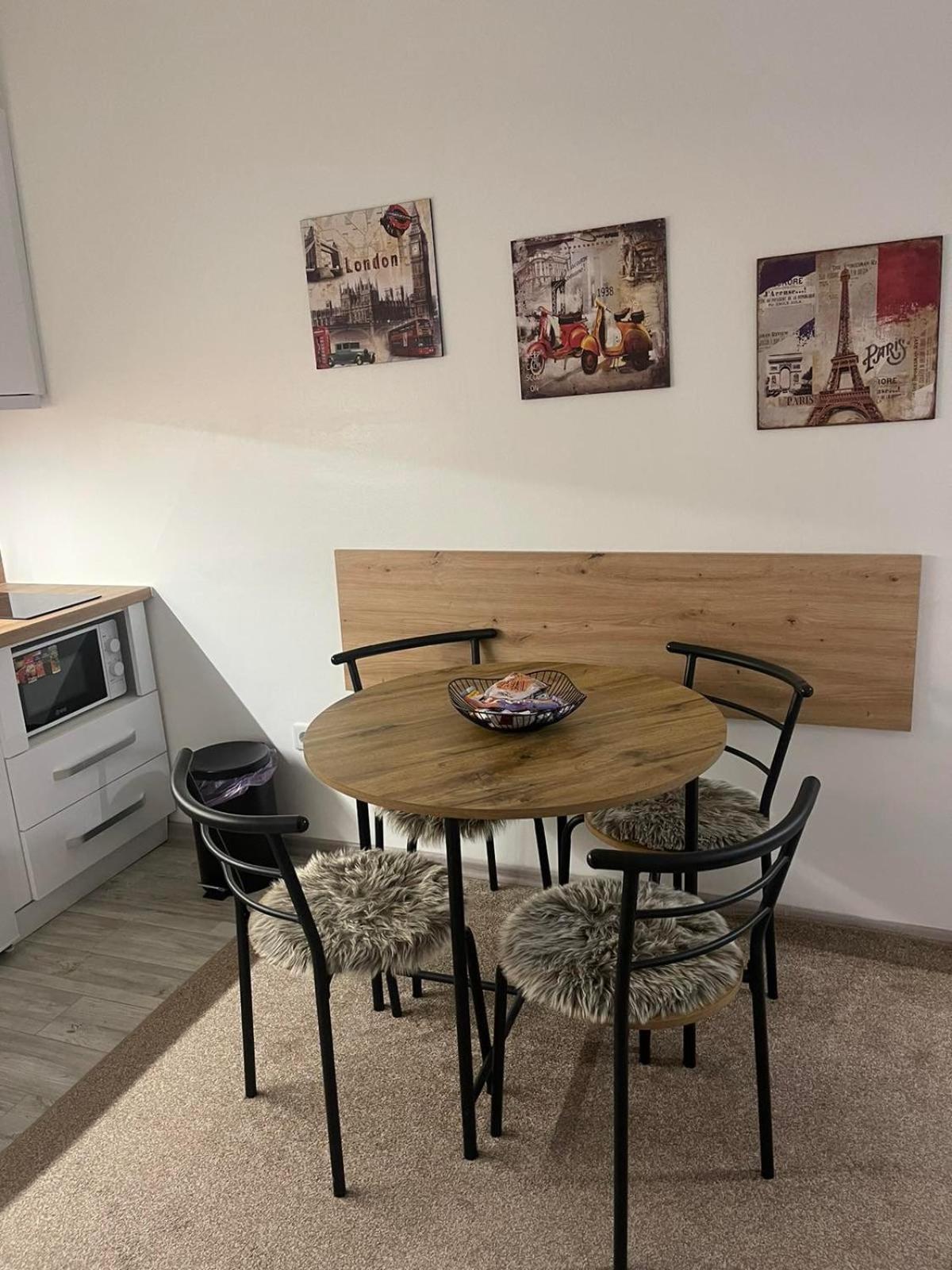 Lily apartmani