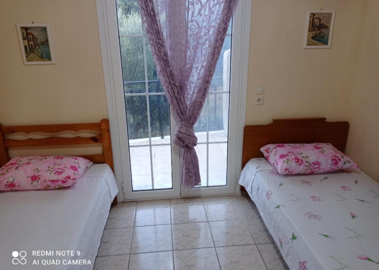 ELENA SEAVIEW house view 4