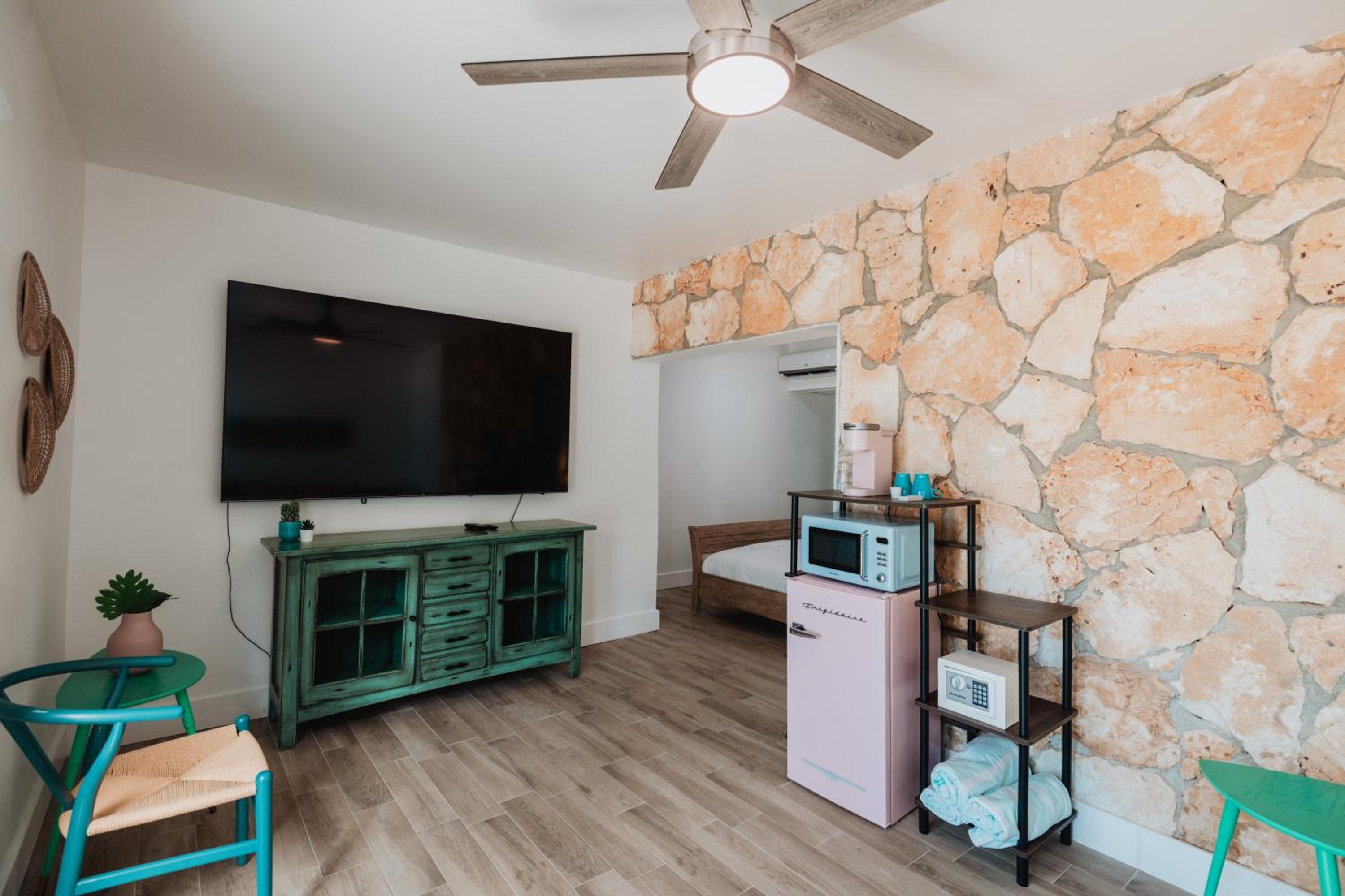 Guana Beach Inn