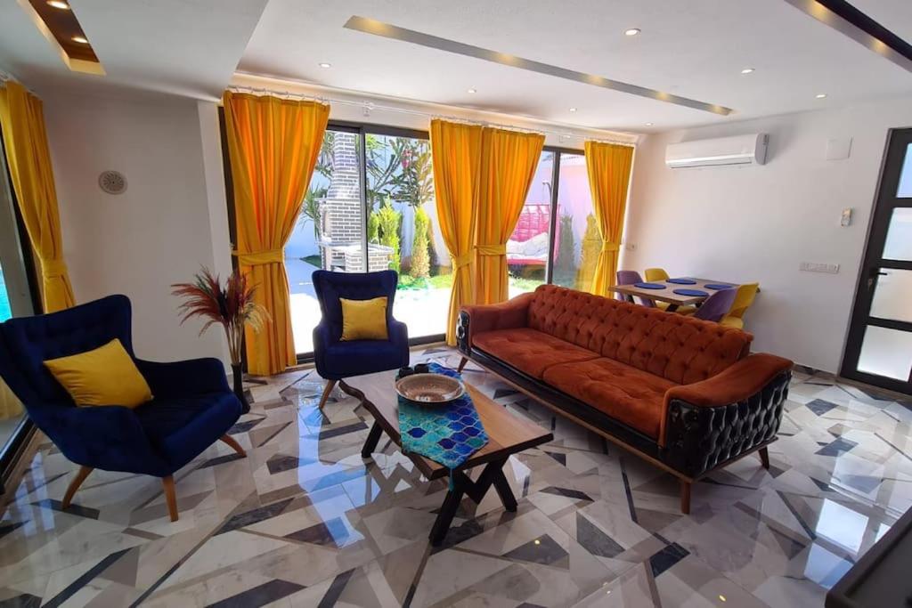 lounge