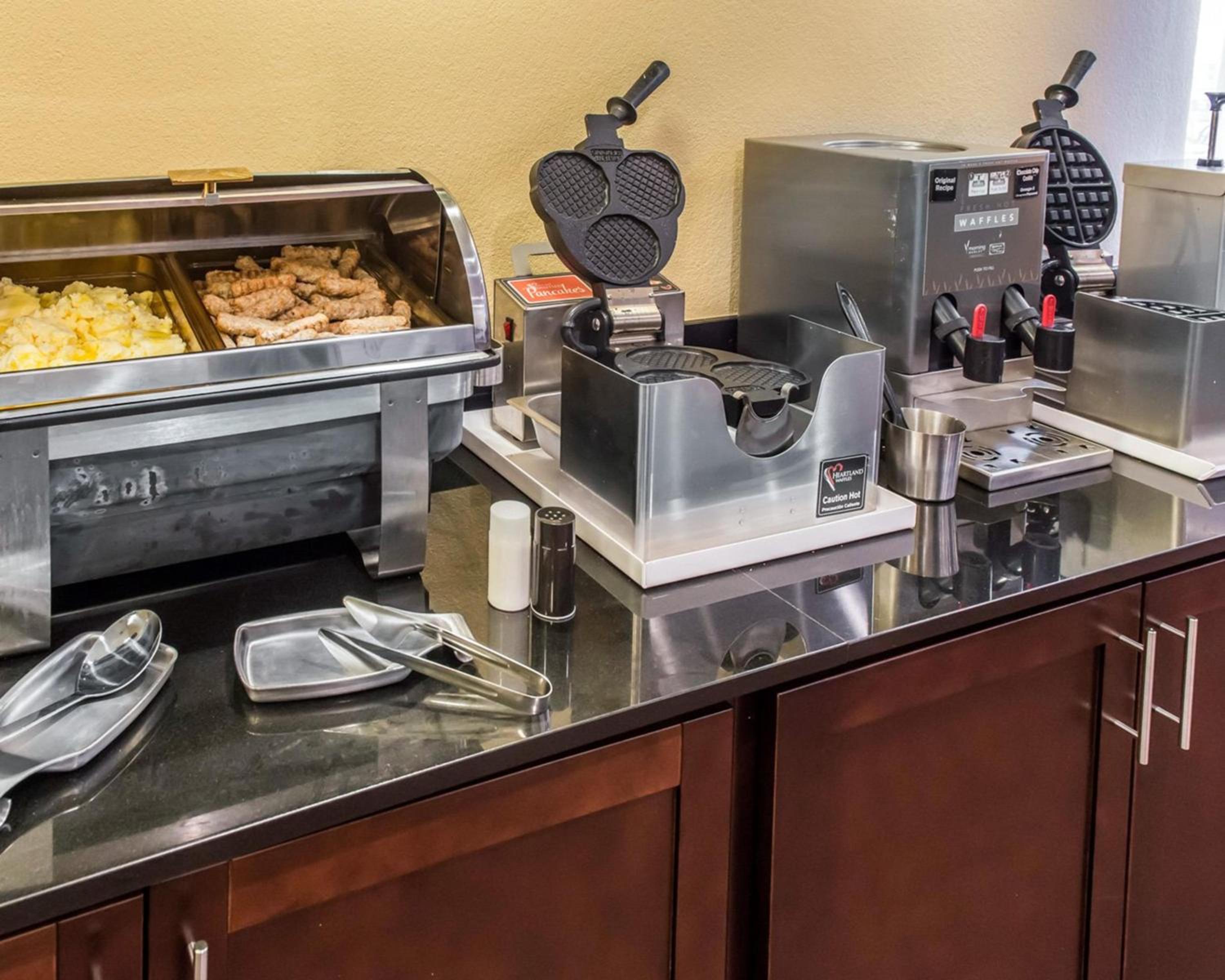 MainStay Suites Pittsburgh Airport - Property Image 6