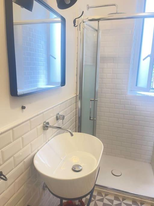 Testaccio sul Tevere romantic historical close FAO