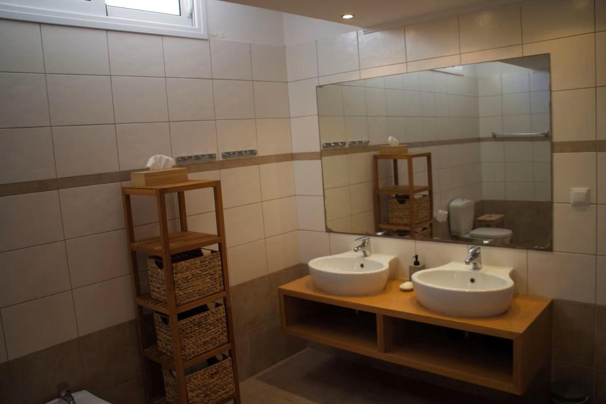 Villa Mare di Levante with Private Pool
