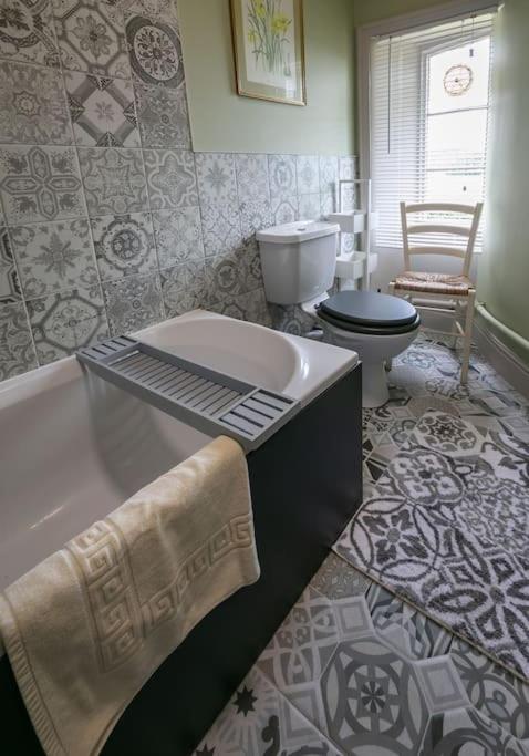 Beautiful Lodge Cottage near Belvoir Castle view 4