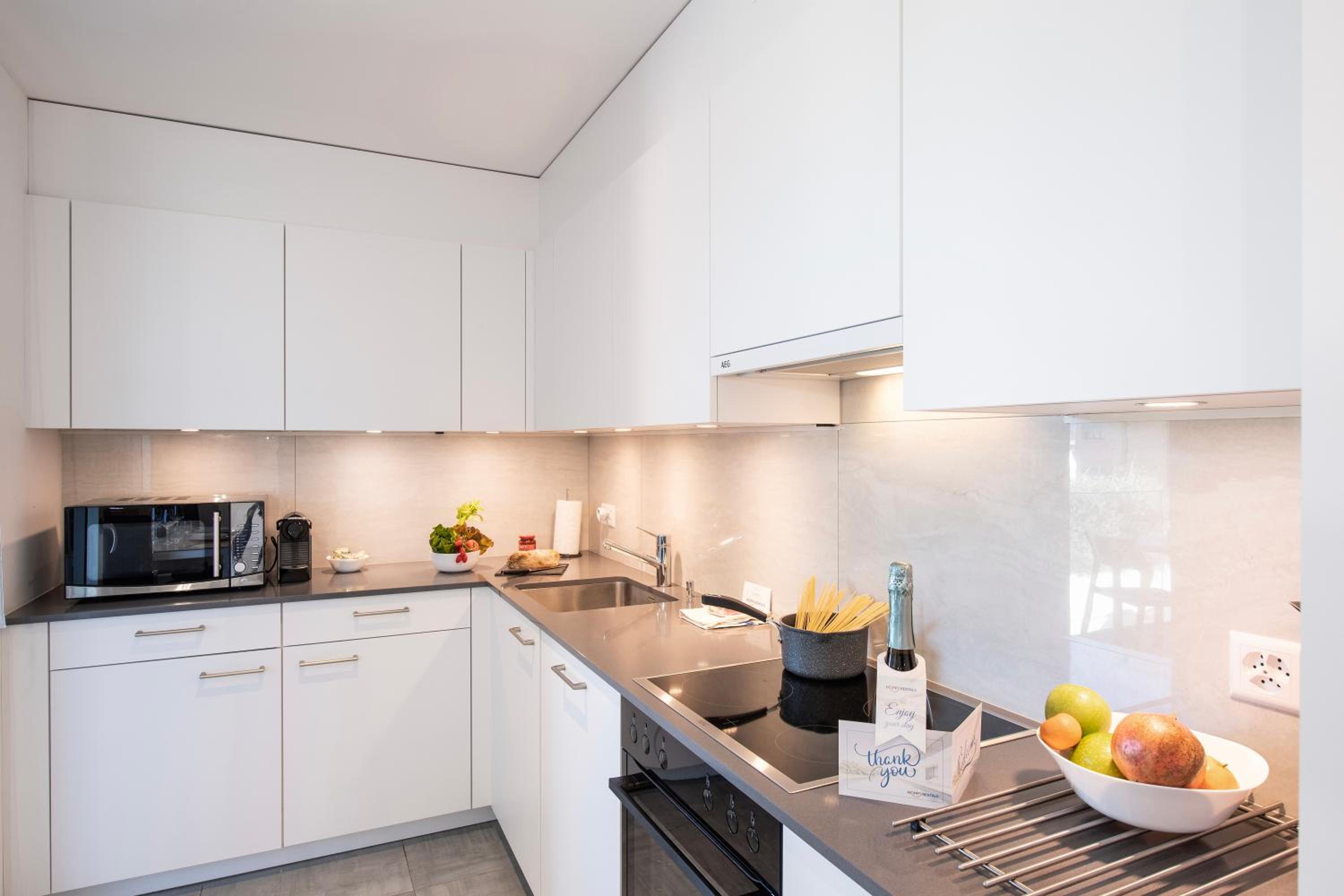 Melano Lab Park Apartments - Happy Rentals