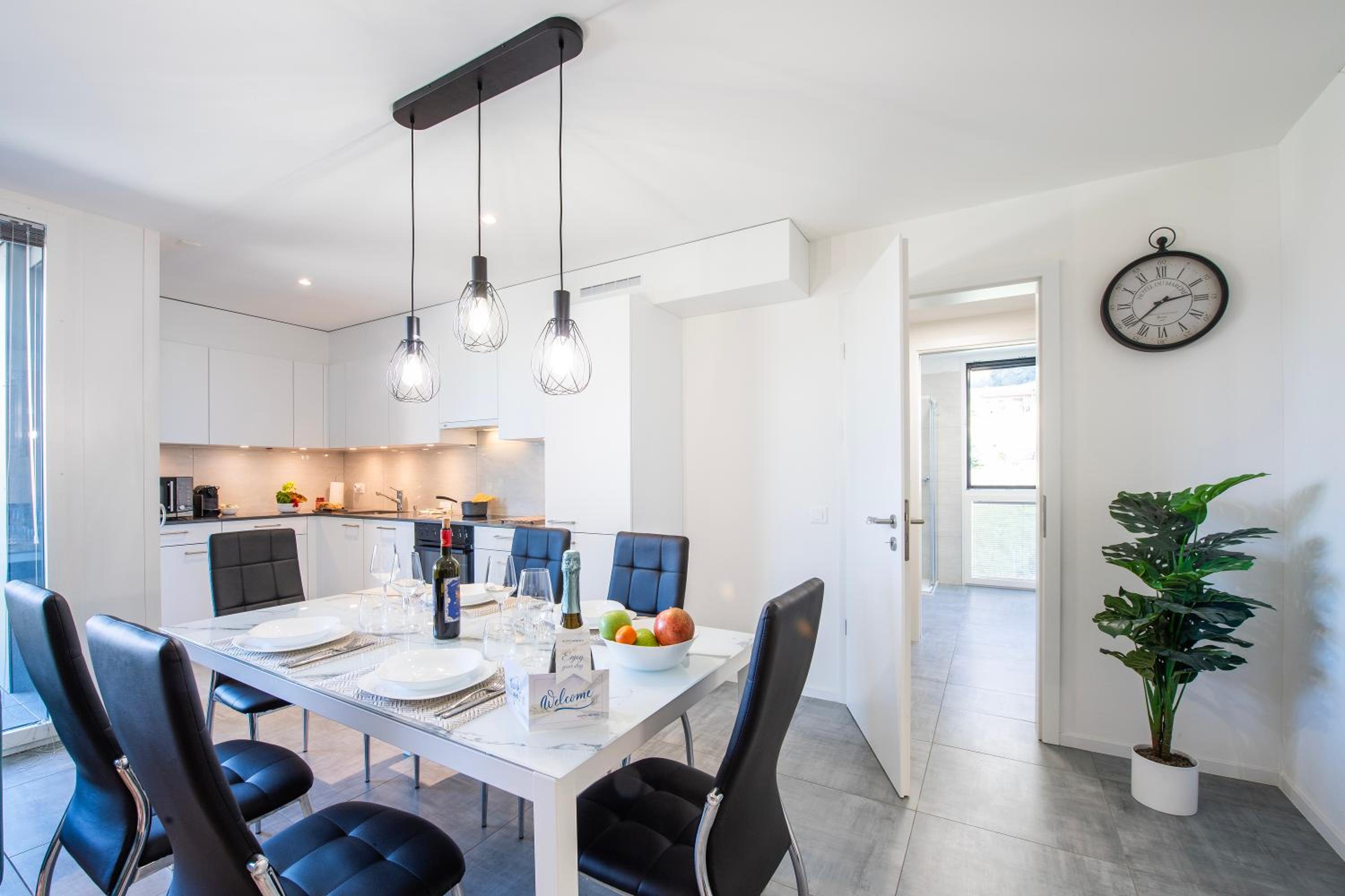 Melano Lab Park Apartments - Happy Rentals