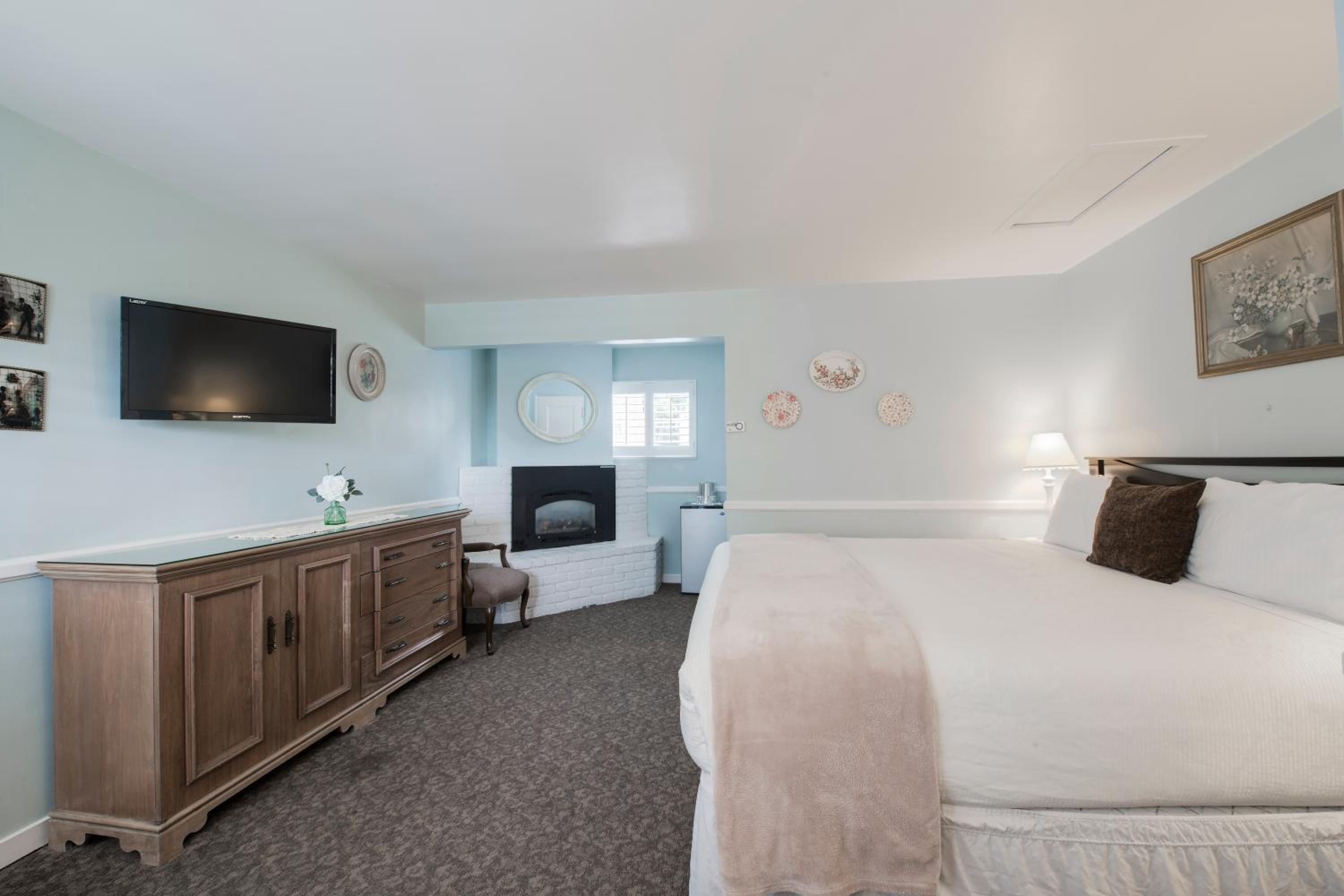 Carmel Green Lantern Inn